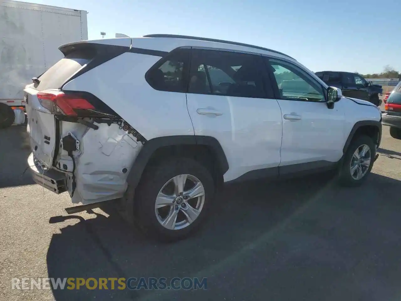 3 Photograph of a damaged car 2T3P1RFVXMC200941 TOYOTA RAV4 2021