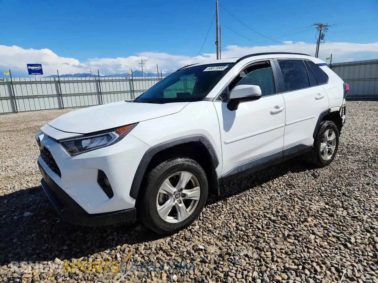 1 Photograph of a damaged car 2T3P1RFVXMC211132 TOYOTA RAV4 2021