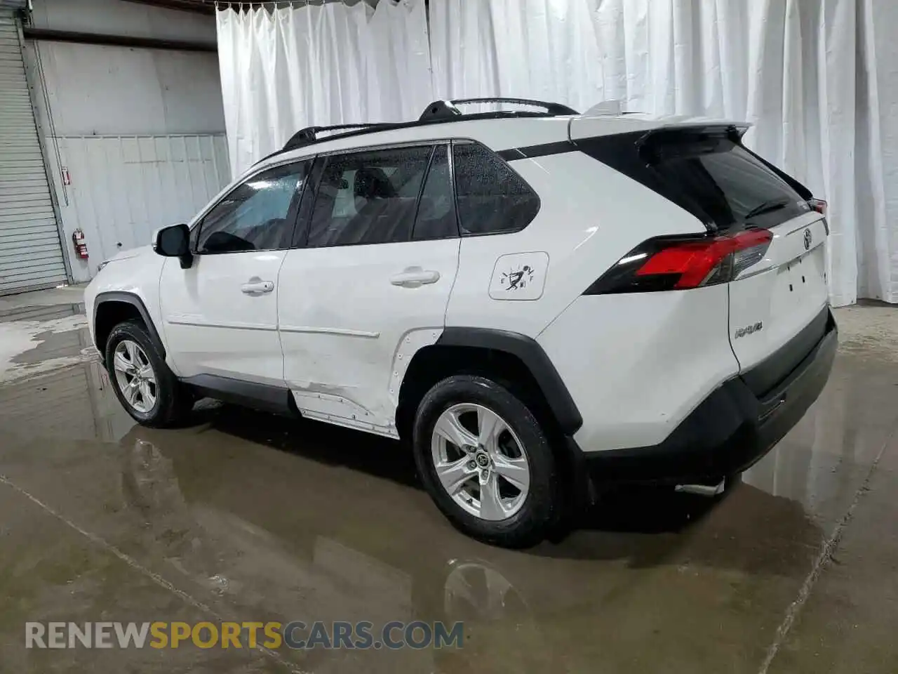 2 Photograph of a damaged car 2T3P1RFVXMC223815 TOYOTA RAV4 2021
