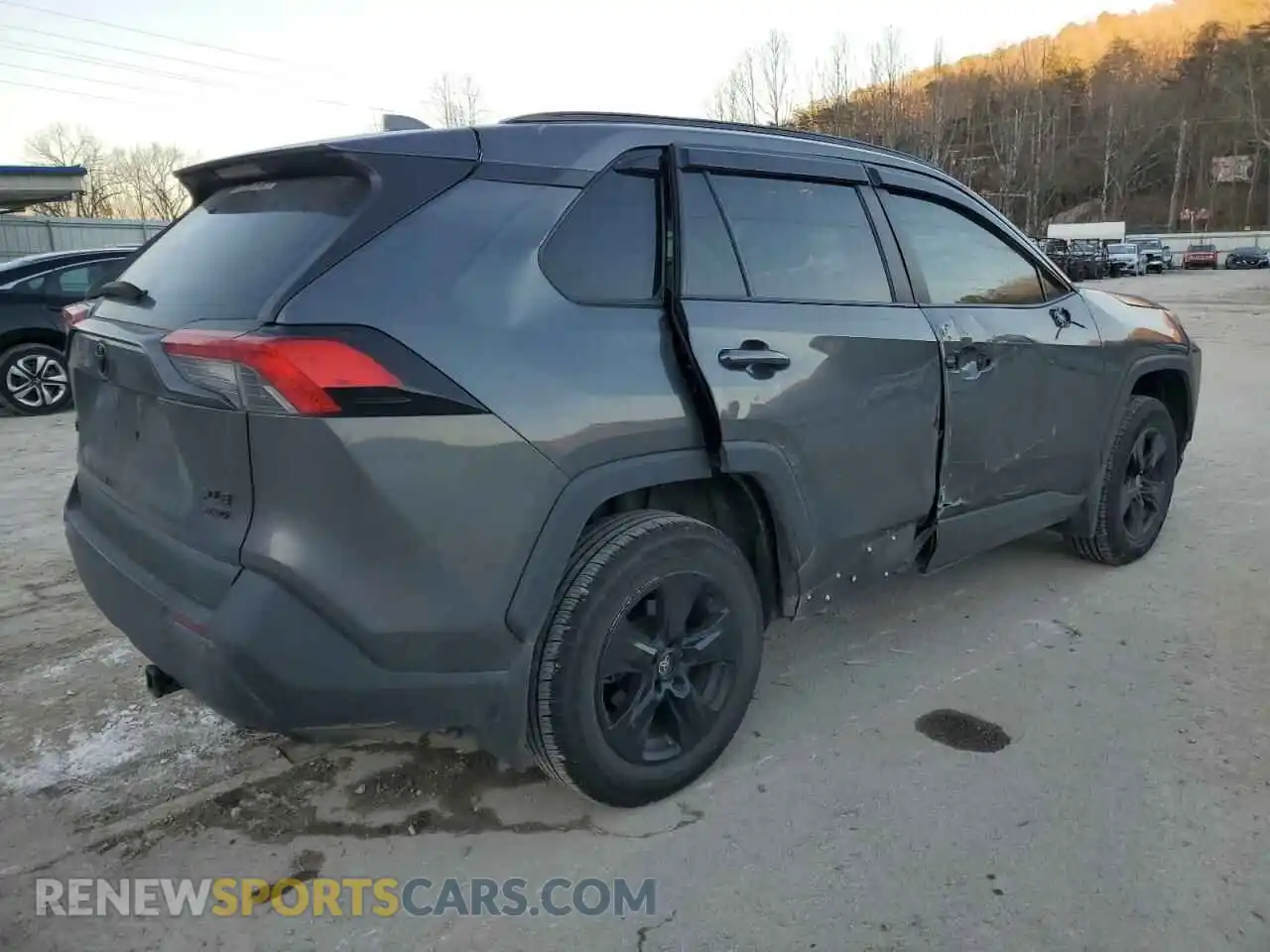 3 Photograph of a damaged car 2T3P1RFVXMC239240 TOYOTA RAV4 2021