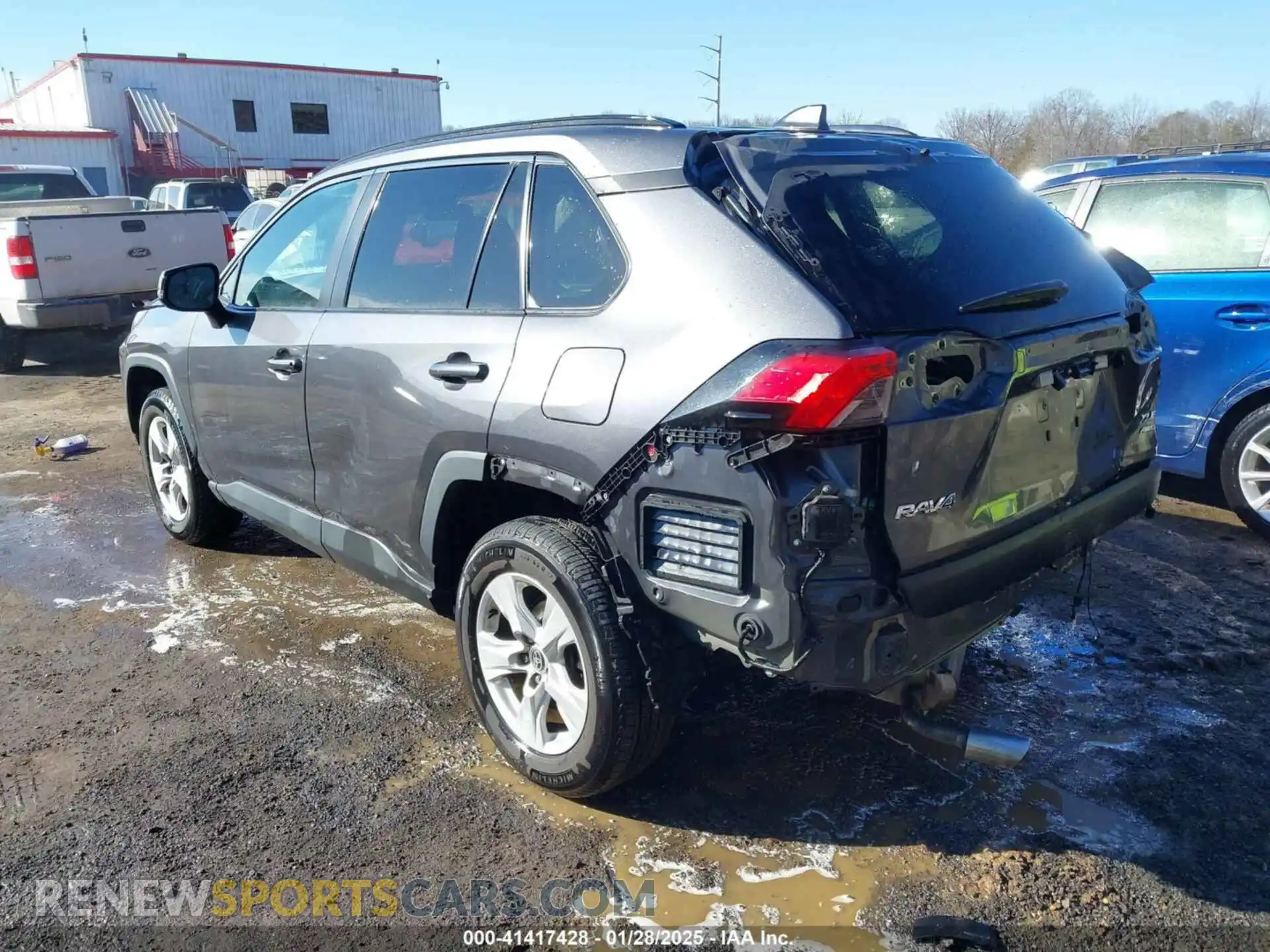 3 Photograph of a damaged car 2T3P1RFVXMC242607 TOYOTA RAV4 2021