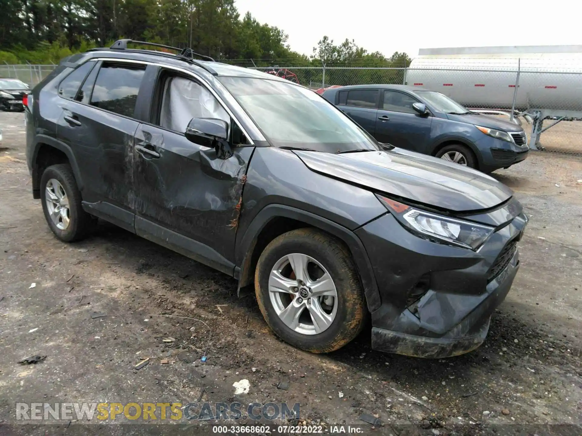 1 Photograph of a damaged car 2T3P1RFVXMC250321 TOYOTA RAV4 2021