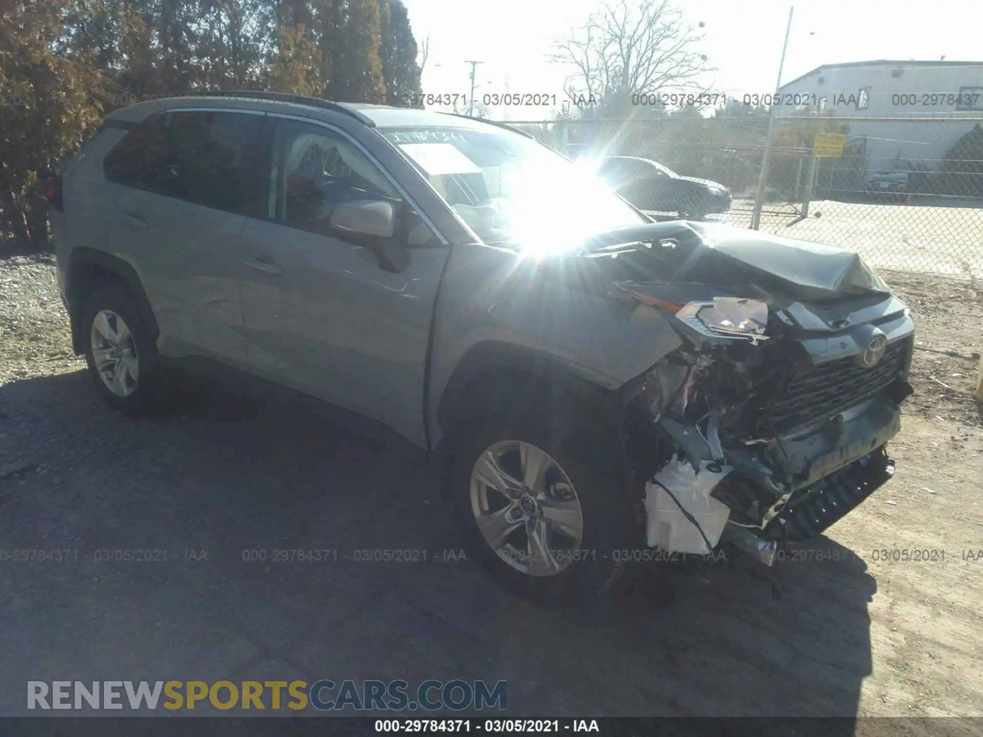 1 Photograph of a damaged car 2T3P1RFVXMW177272 TOYOTA RAV4 2021