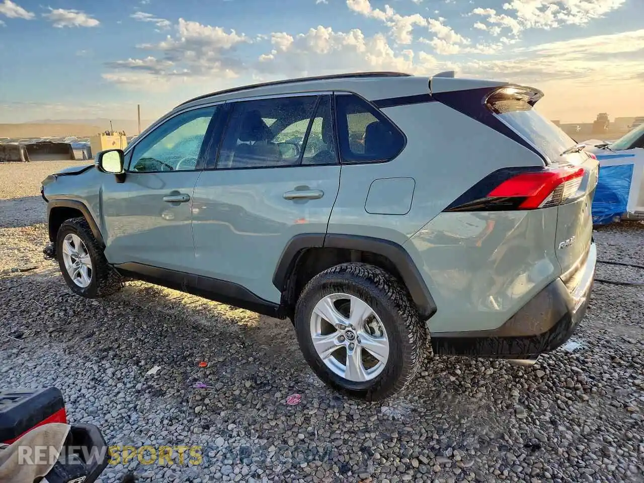 2 fotografías del automóvil dañado 2T3P1RFVXMW209881 TOYOTA RAV4 2021