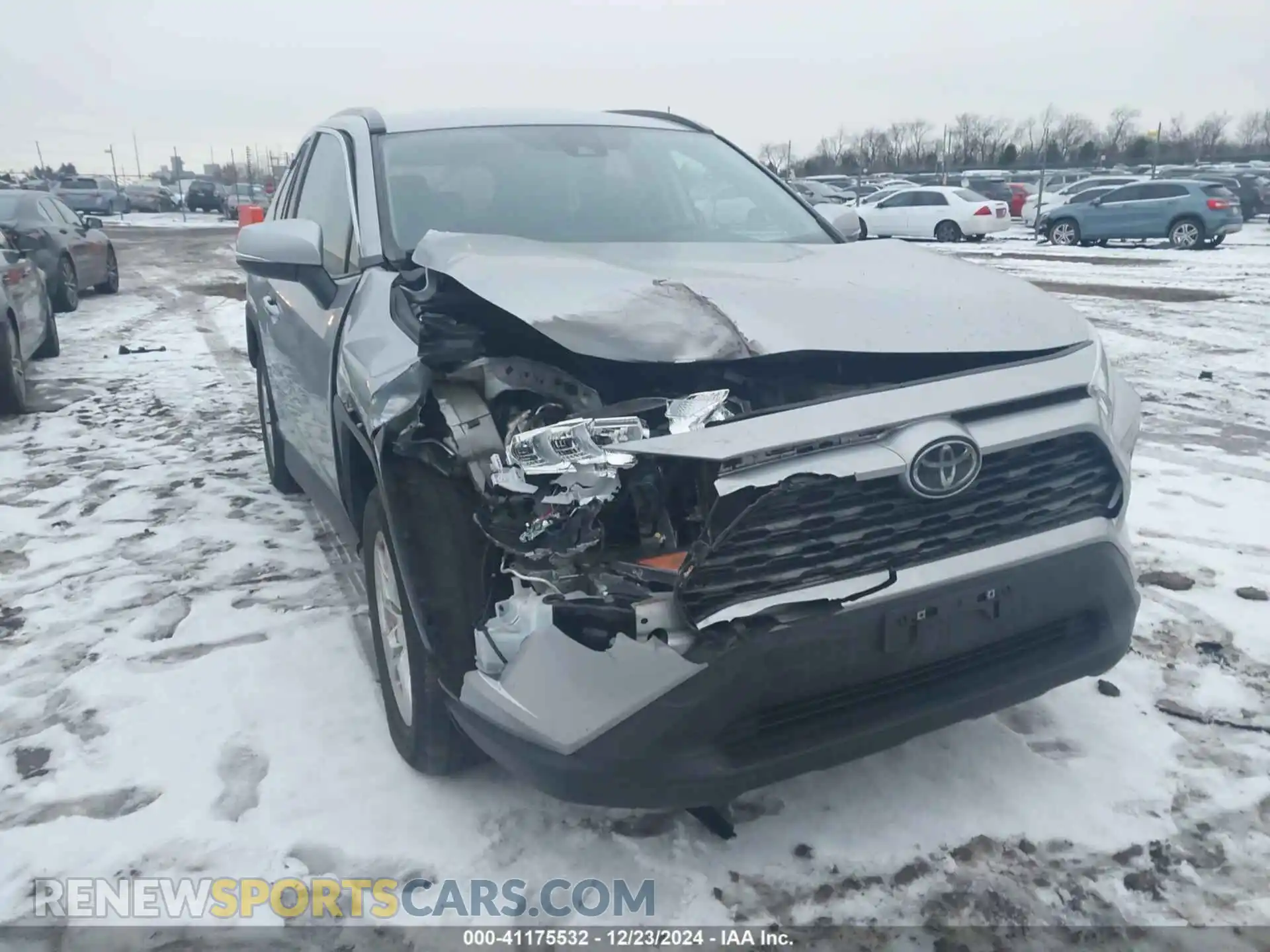 1 Photograph of a damaged car 2T3P1RFVXMW212389 TOYOTA RAV4 2021