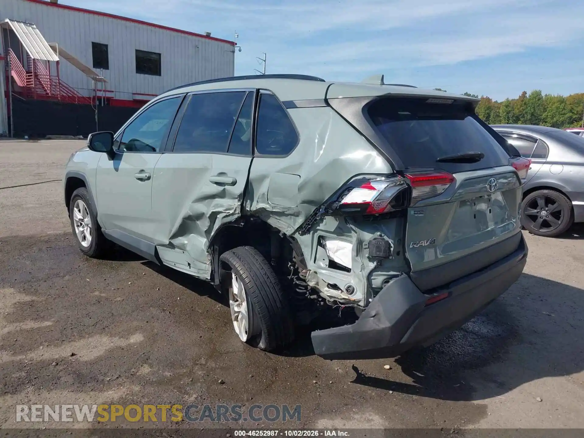 3 Photograph of a damaged car 2T3P1RFVXMW212456 TOYOTA RAV4 2021
