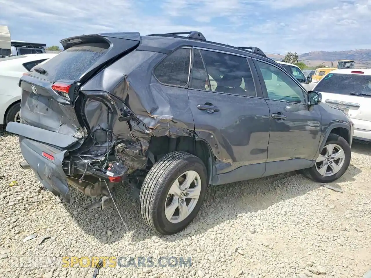 3 Фотография поврежденного автомобиля 2T3P1RFVXMW213252 TOYOTA RAV4 2021