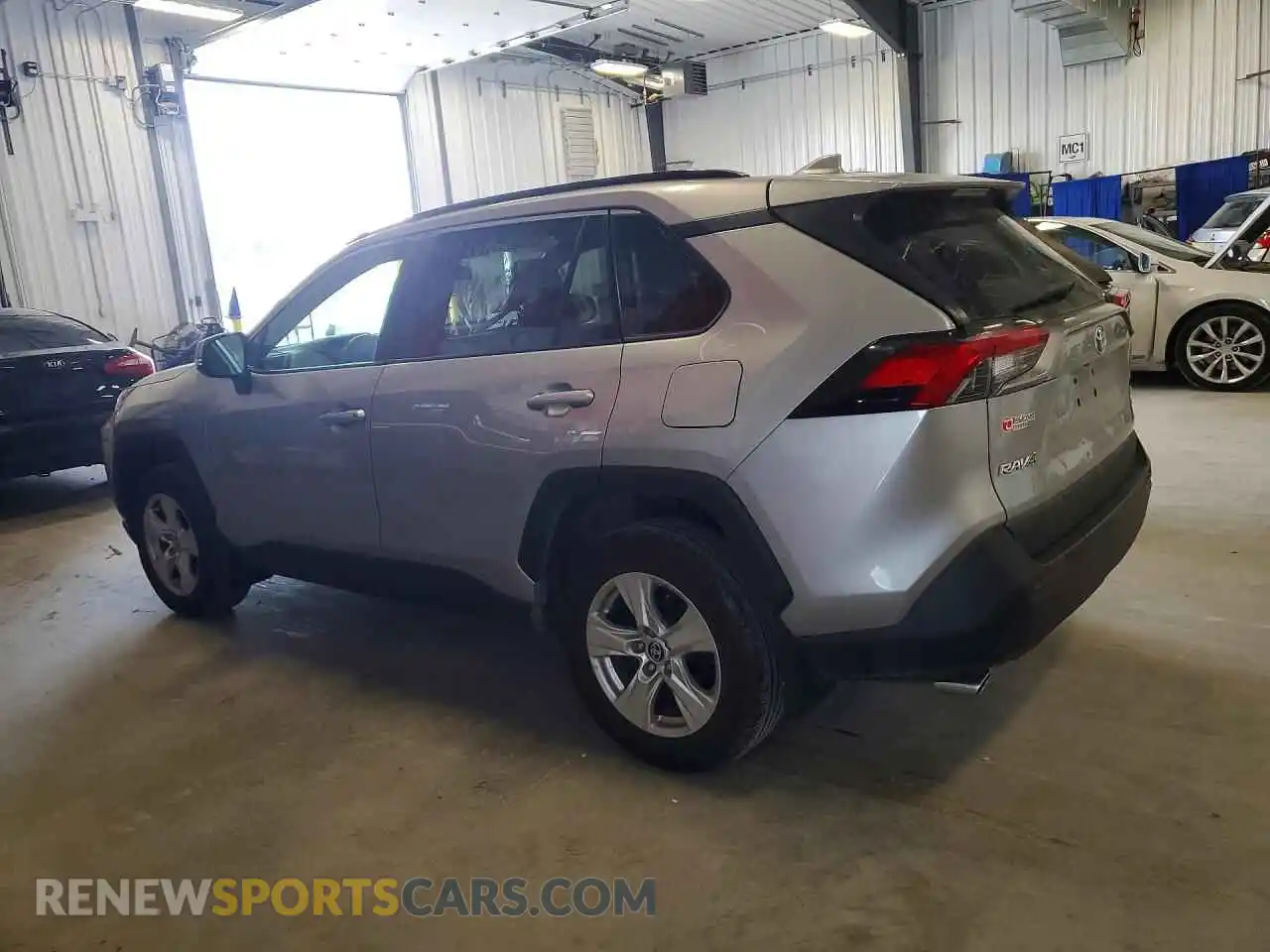 2 Photograph of a damaged car 2T3R1RFV3MC183215 TOYOTA RAV4 2021