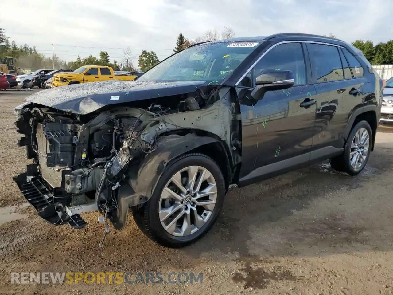 1 Photograph of a damaged car 2T3R1RFV7MC150668 TOYOTA RAV4 2021