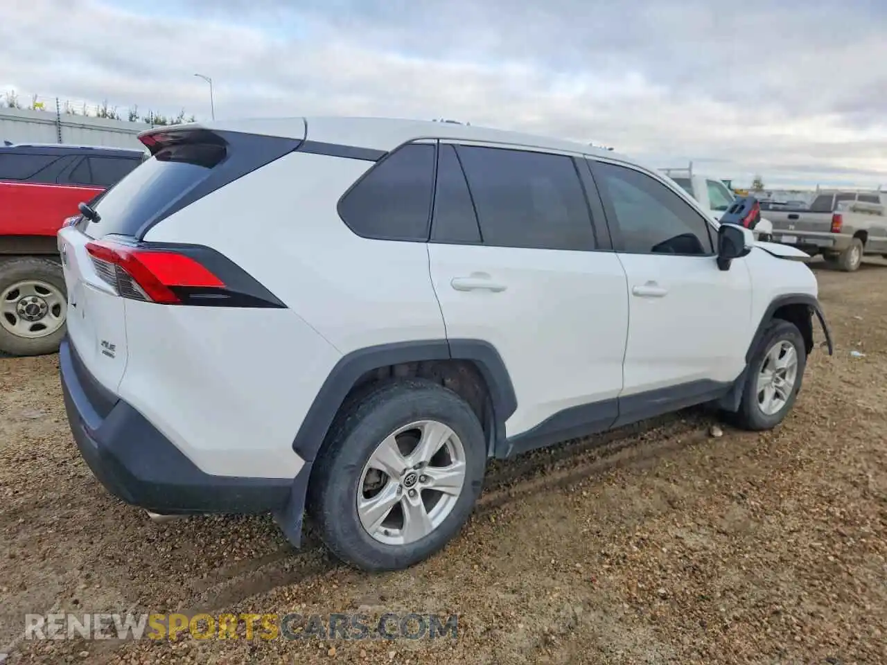 3 Photograph of a damaged car 2T3R1RFV7MW245164 TOYOTA RAV4 2021