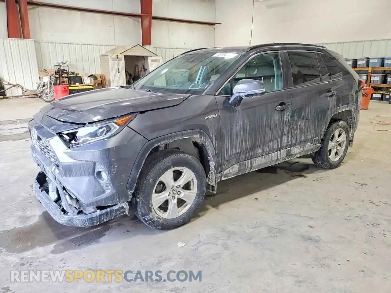 1 Photograph of a damaged car 2T3R6RFV2MW012312 TOYOTA RAV4 2021