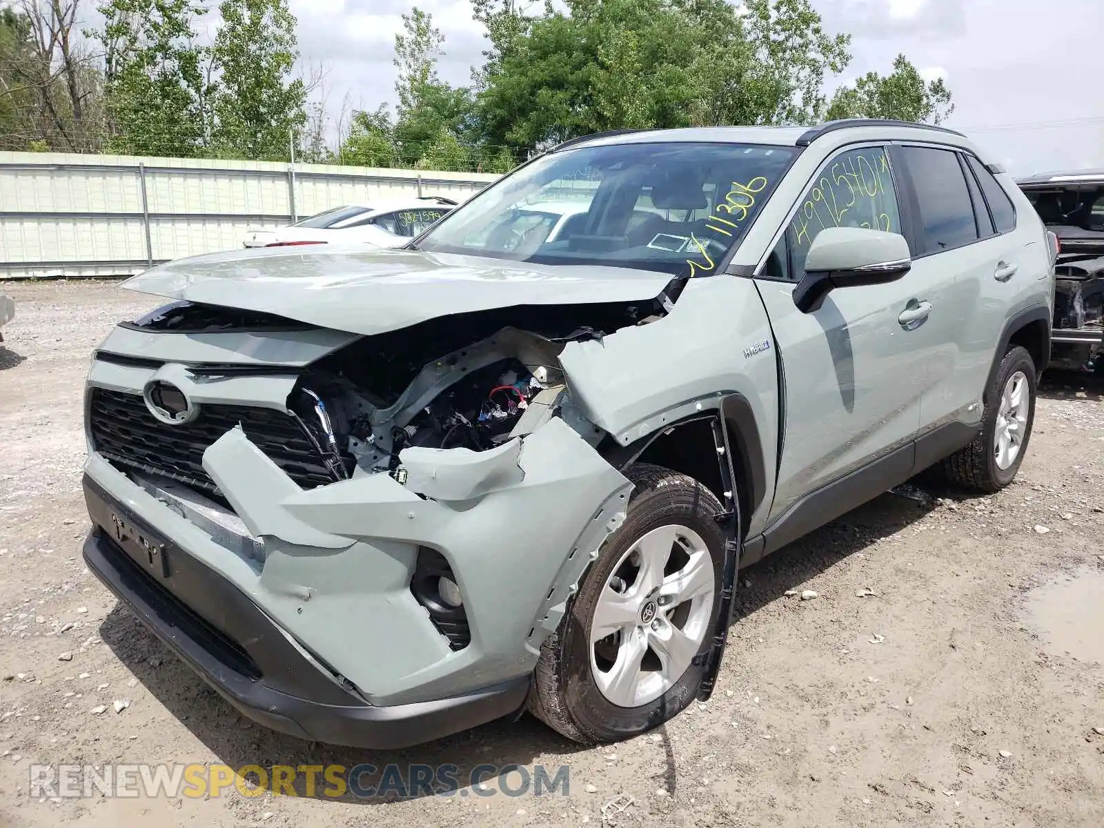 2 Photograph of a damaged car 2T3R6RFV3MW016997 TOYOTA RAV4 2021