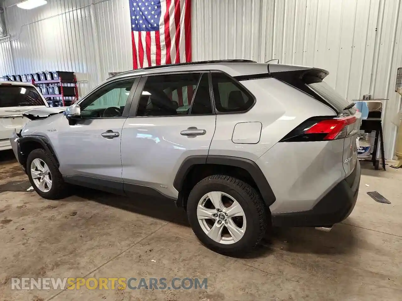 2 Фотография поврежденного автомобиля 2T3R6RFV5MW003913 TOYOTA RAV4 2021