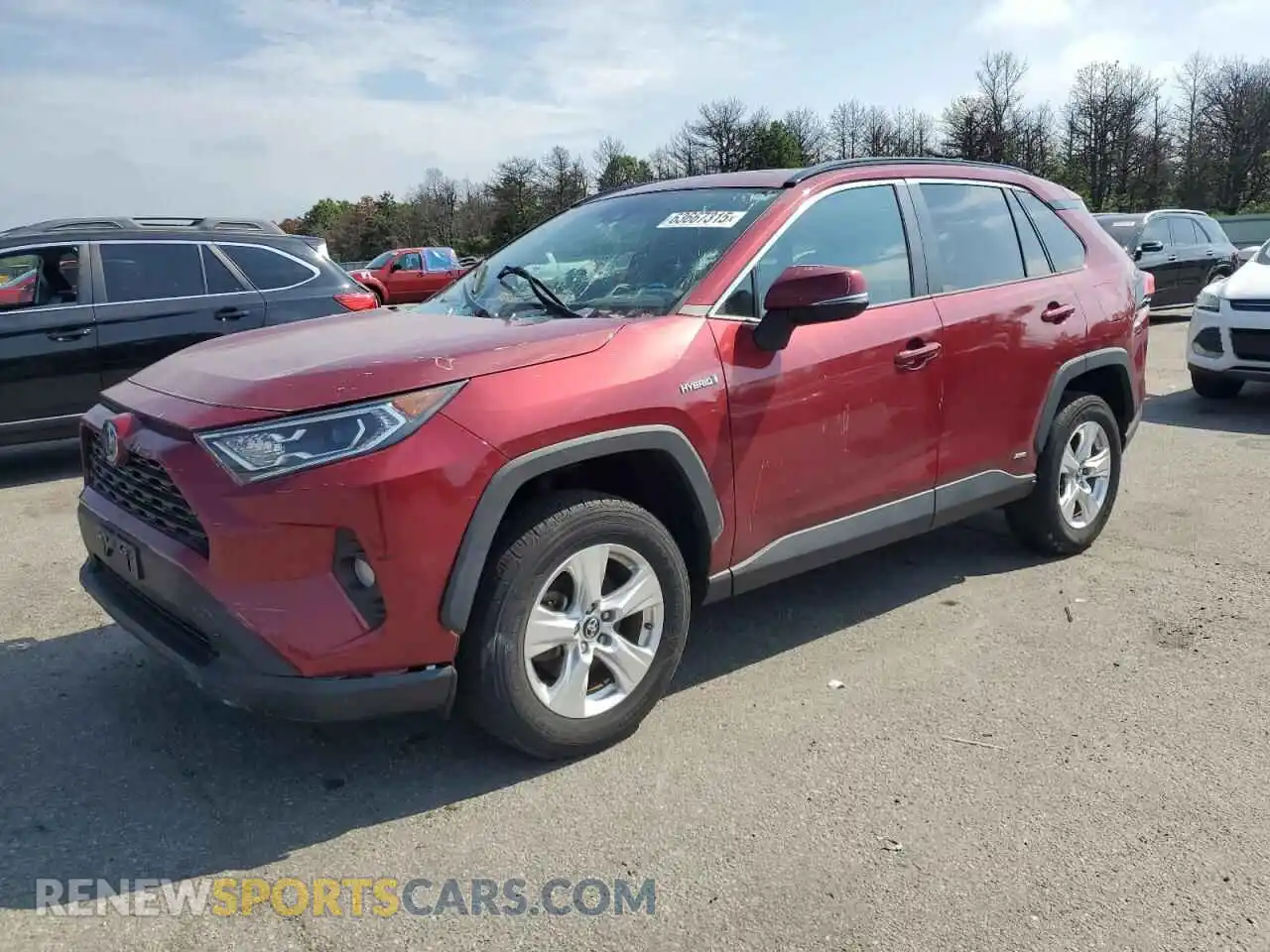1 Photograph of a damaged car 2T3R6RFVXMW005737 TOYOTA RAV4 2021