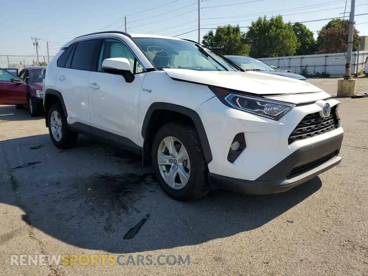 1 Photograph of a damaged car 2T3RWRFV0MW115664 TOYOTA RAV4 2021