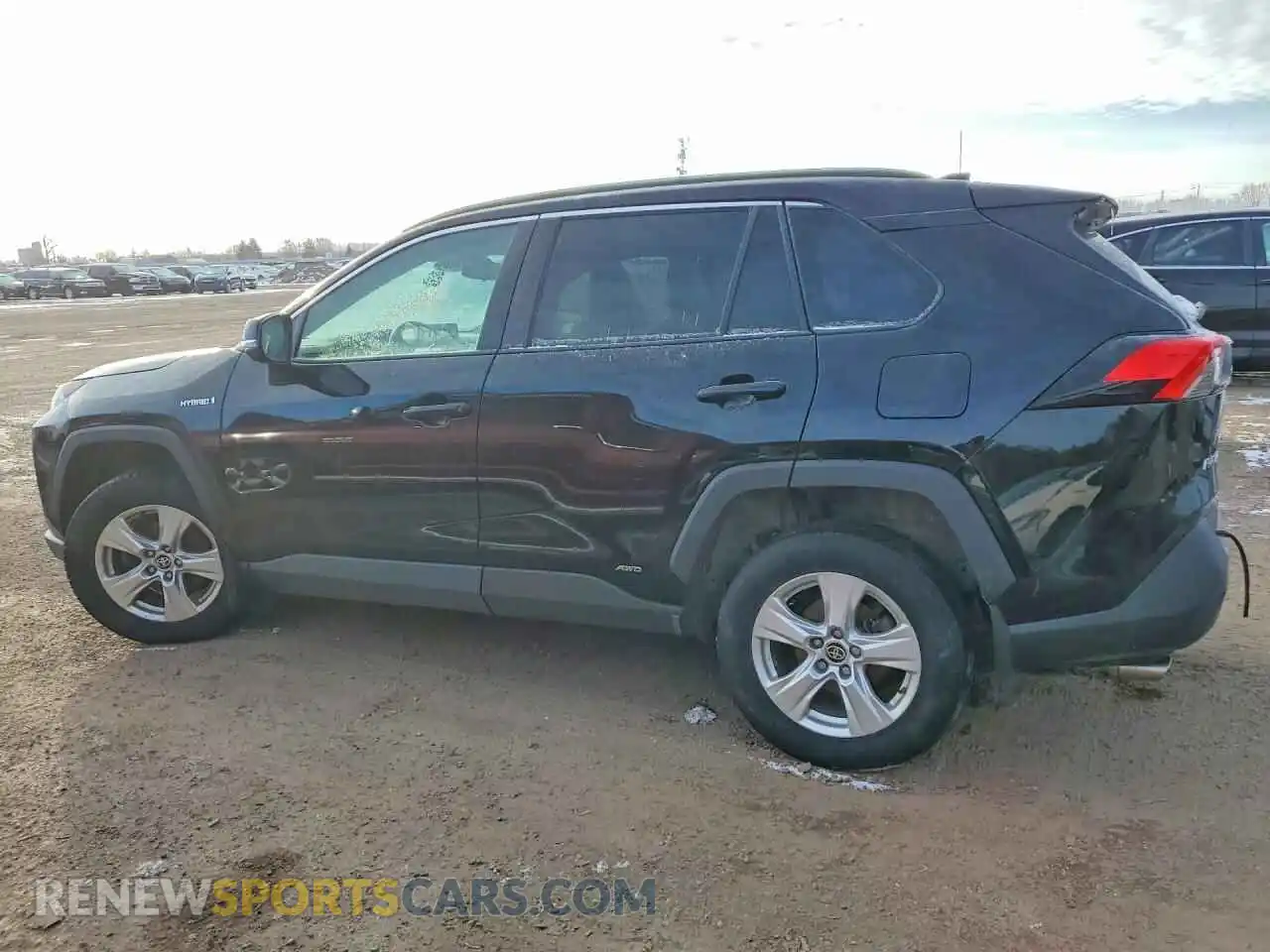 2 Photograph of a damaged car 2T3RWRFV1MW117021 TOYOTA RAV4 2021