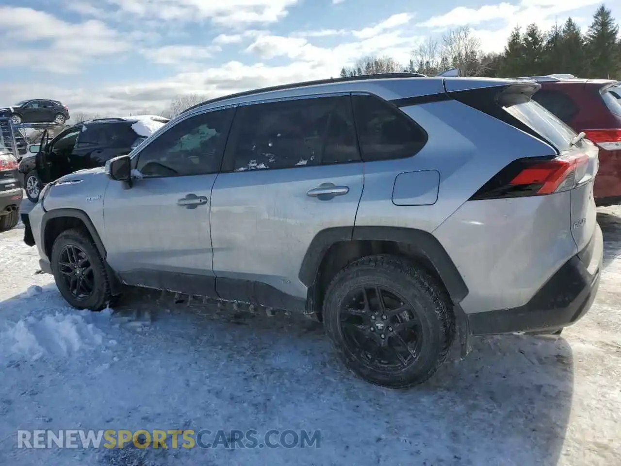 2 Photograph of a damaged car 2T3RWRFV1MW119500 TOYOTA RAV4 2021