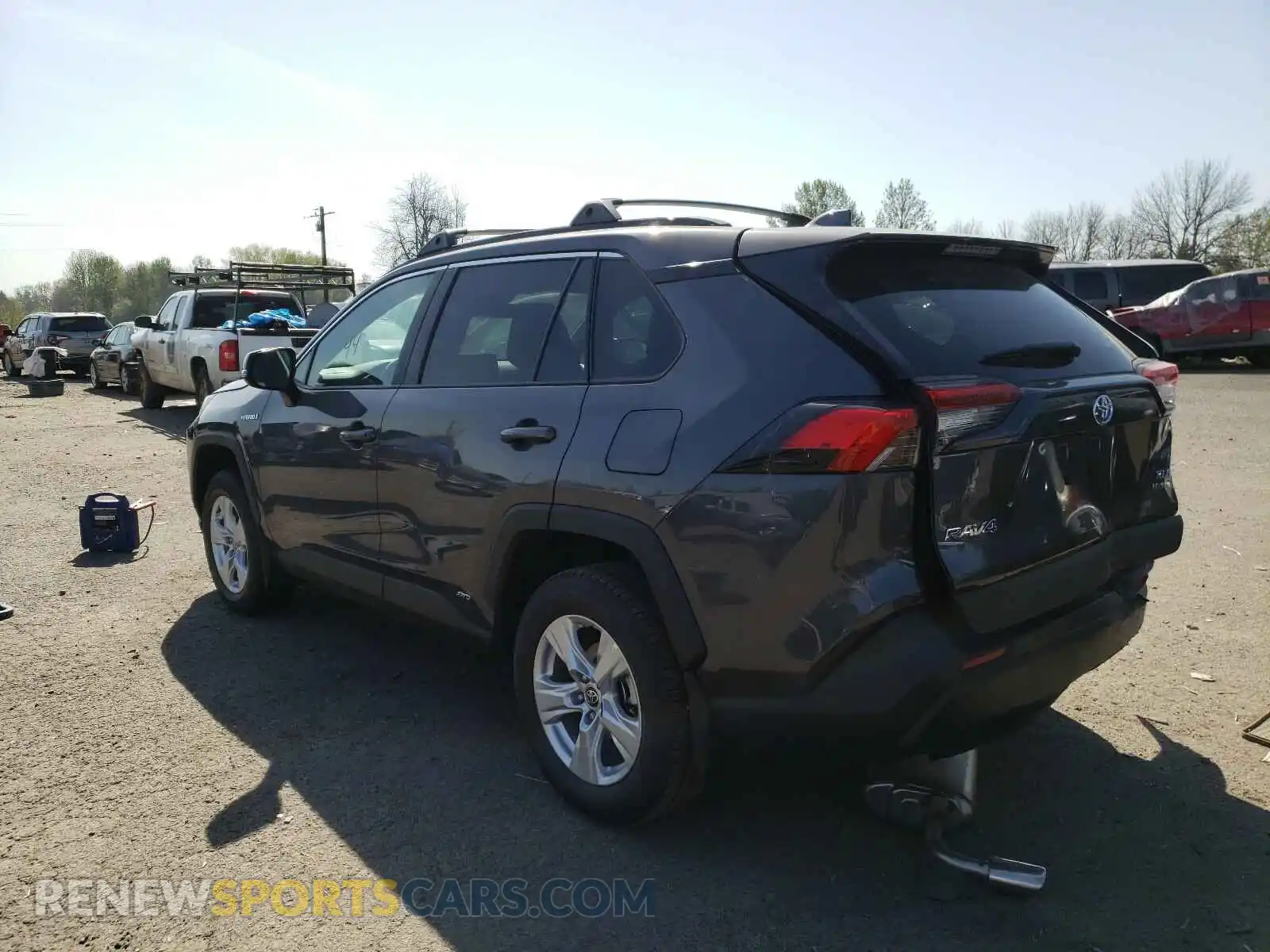 3 Photograph of a damaged car 2T3RWRFV3MW110023 TOYOTA RAV4 2021