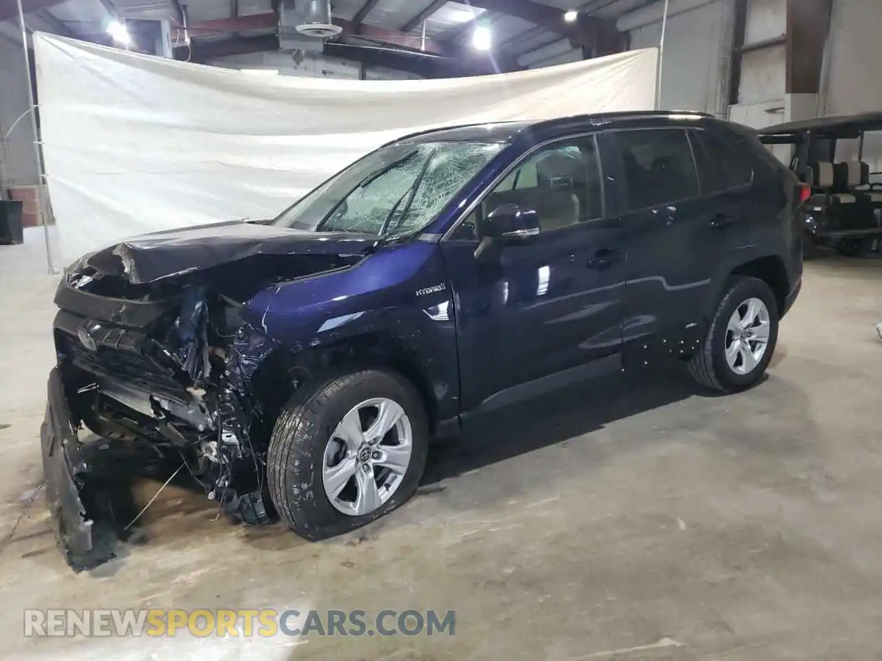 1 Photograph of a damaged car 2T3RWRFV3MW128649 TOYOTA RAV4 2021