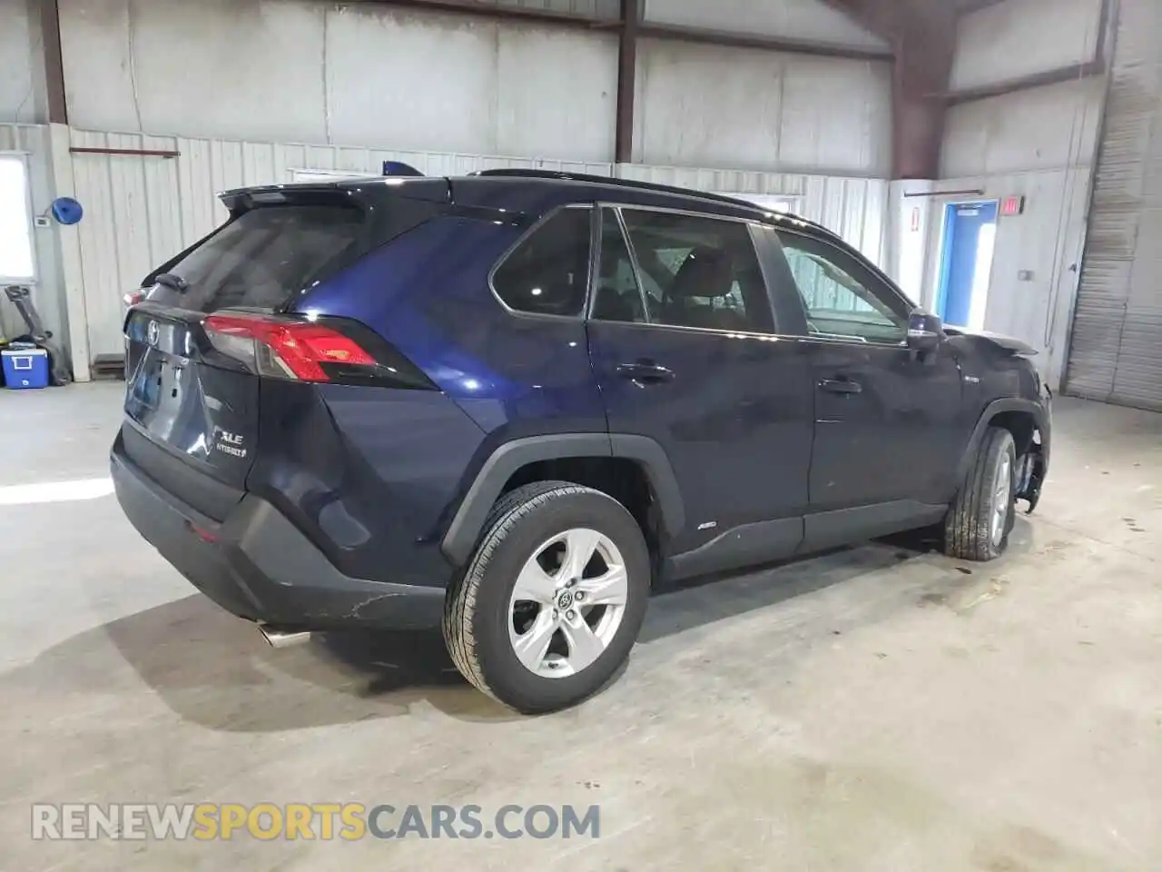 3 Photograph of a damaged car 2T3RWRFV3MW128649 TOYOTA RAV4 2021