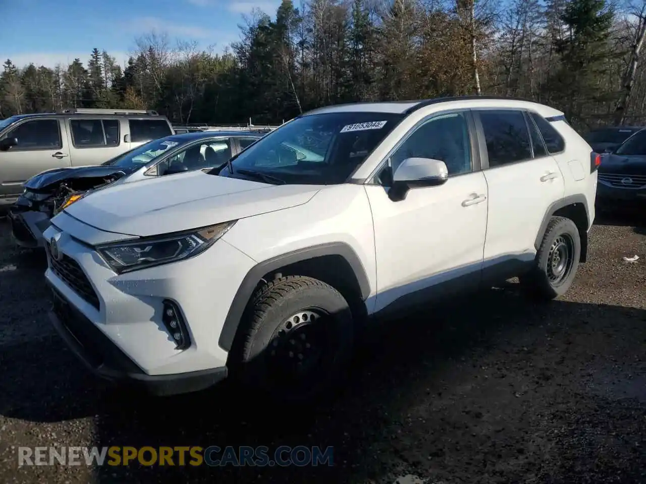 1 Photograph of a damaged car 2T3RWRFV4MW113433 TOYOTA RAV4 2021
