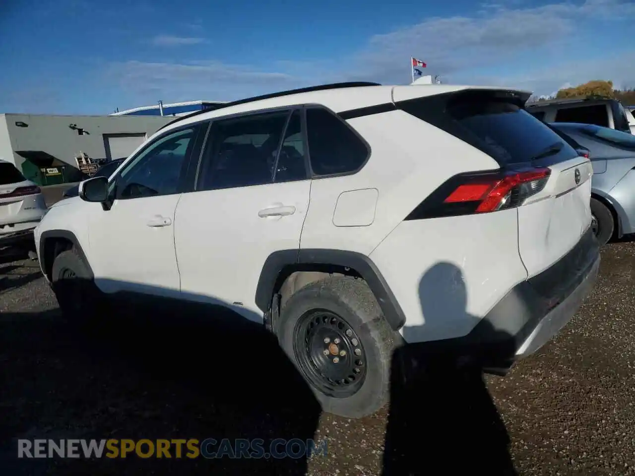 2 Photograph of a damaged car 2T3RWRFV4MW113433 TOYOTA RAV4 2021