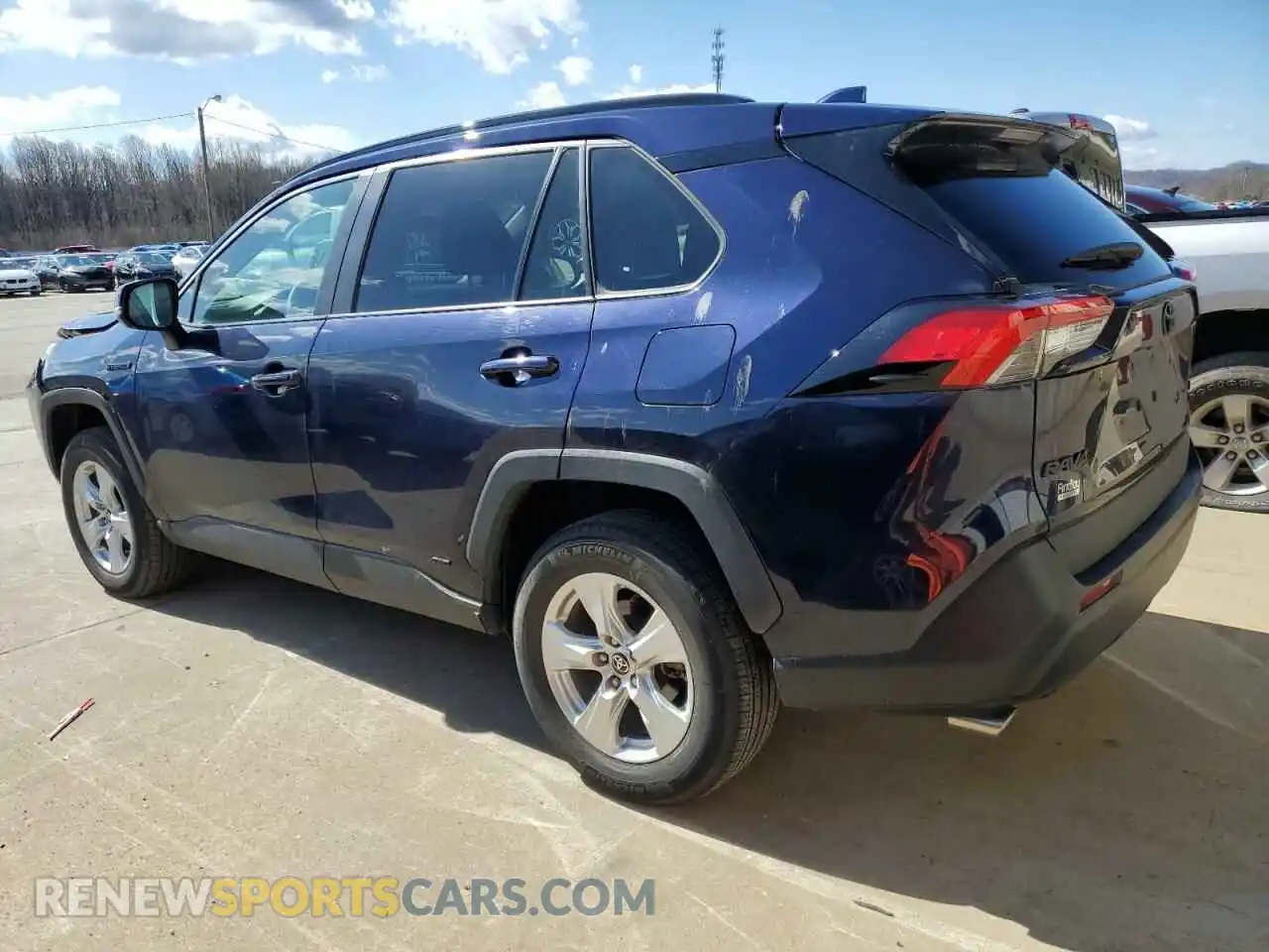 2 Photograph of a damaged car 2T3RWRFV4MW125596 TOYOTA RAV4 2021