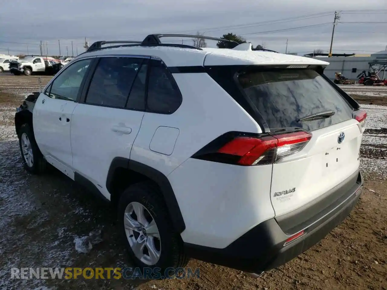 3 Photograph of a damaged car 2T3RWRFV7MW111370 TOYOTA RAV4 2021