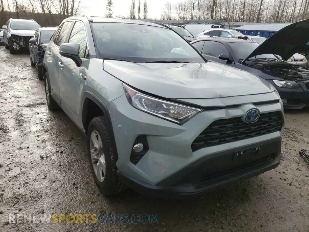 1 Photograph of a damaged car 2T3RWRFV8MW111345 TOYOTA RAV4 2021