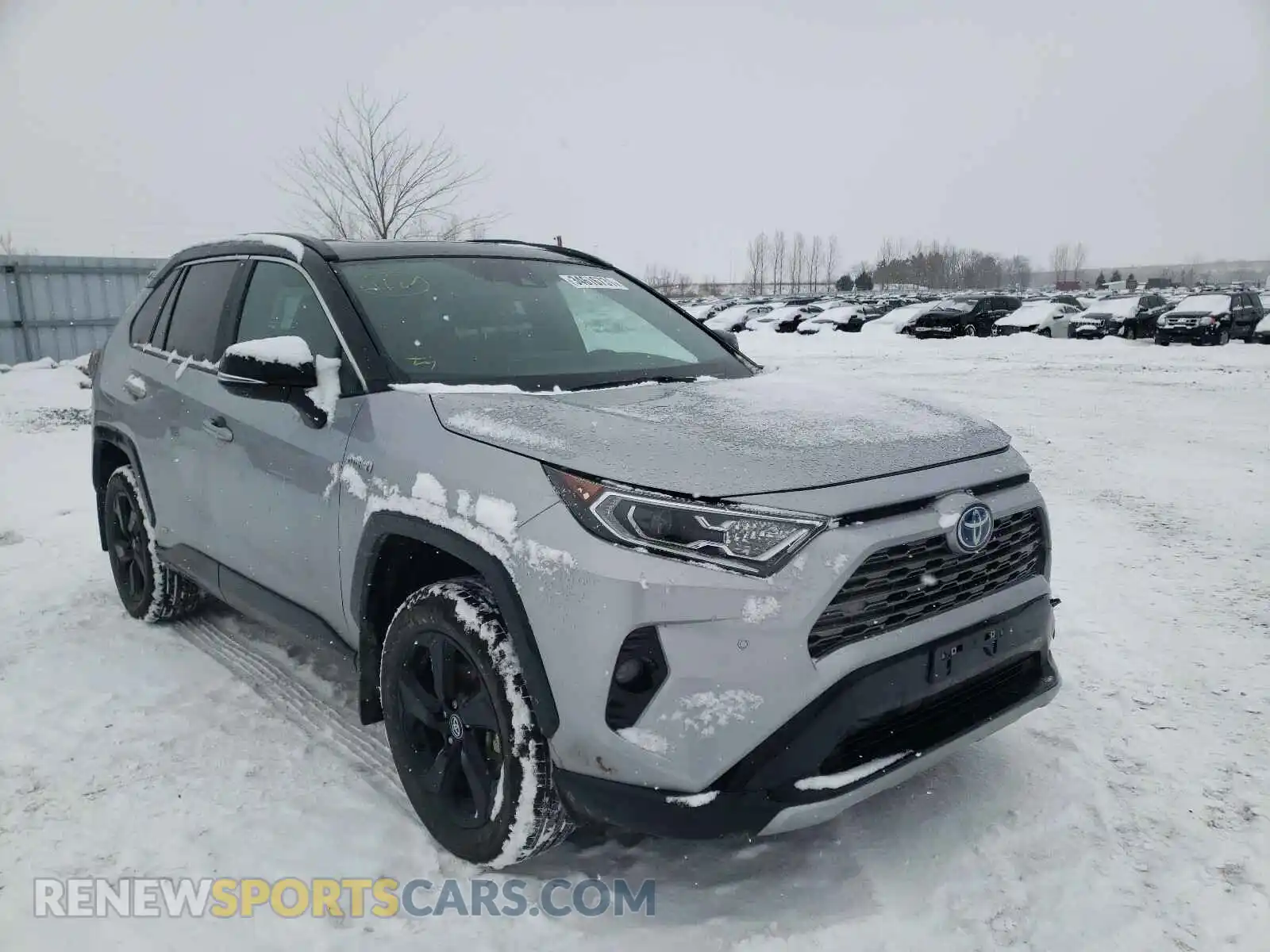 1 Photograph of a damaged car 2T3RWRFV9MW103982 TOYOTA RAV4 2021