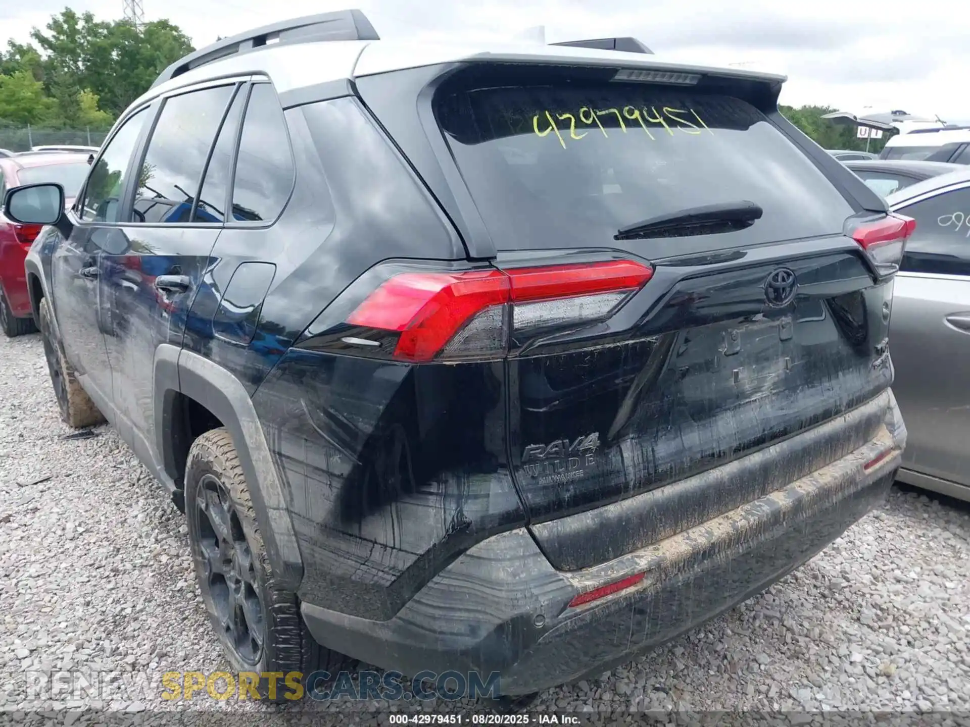 3 Photograph of a damaged car 2T3S1RFV1MW220147 TOYOTA RAV4 2021