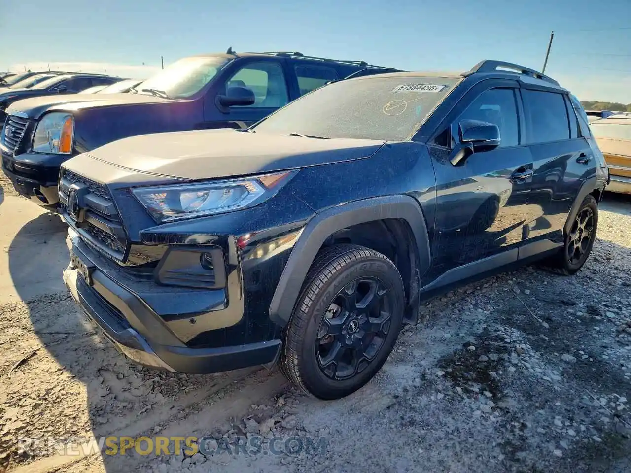 1 Photograph of a damaged car 2T3S1RFV3MW207206 TOYOTA RAV4 2021