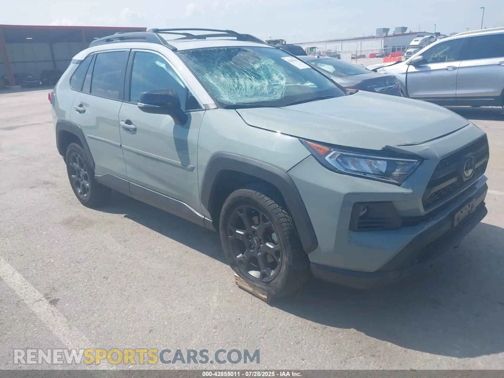 1 Photograph of a damaged car 2T3S1RFV3MW238035 TOYOTA RAV4 2021