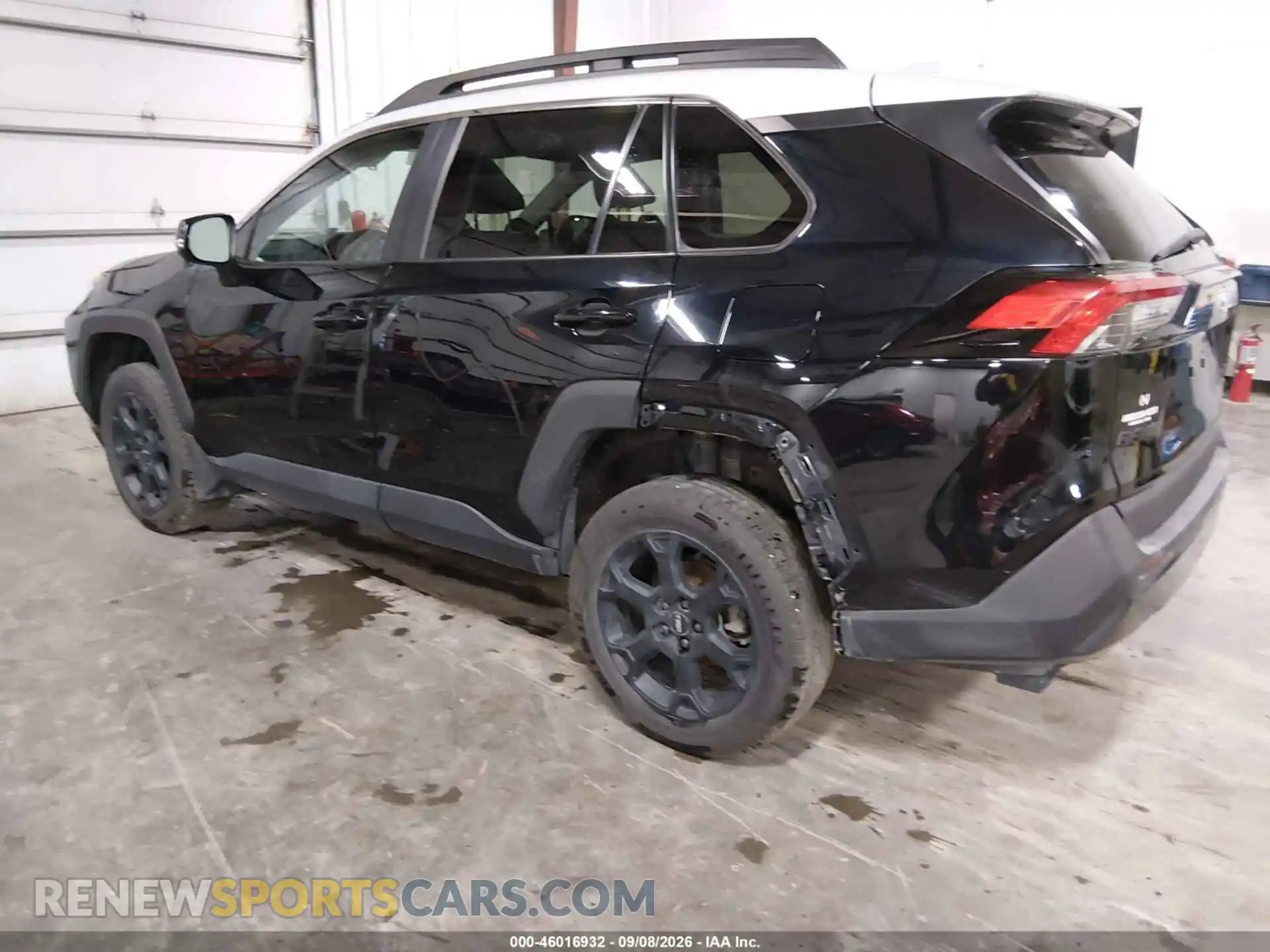 3 Photograph of a damaged car 2T3S1RFV4MW232826 TOYOTA RAV4 2021