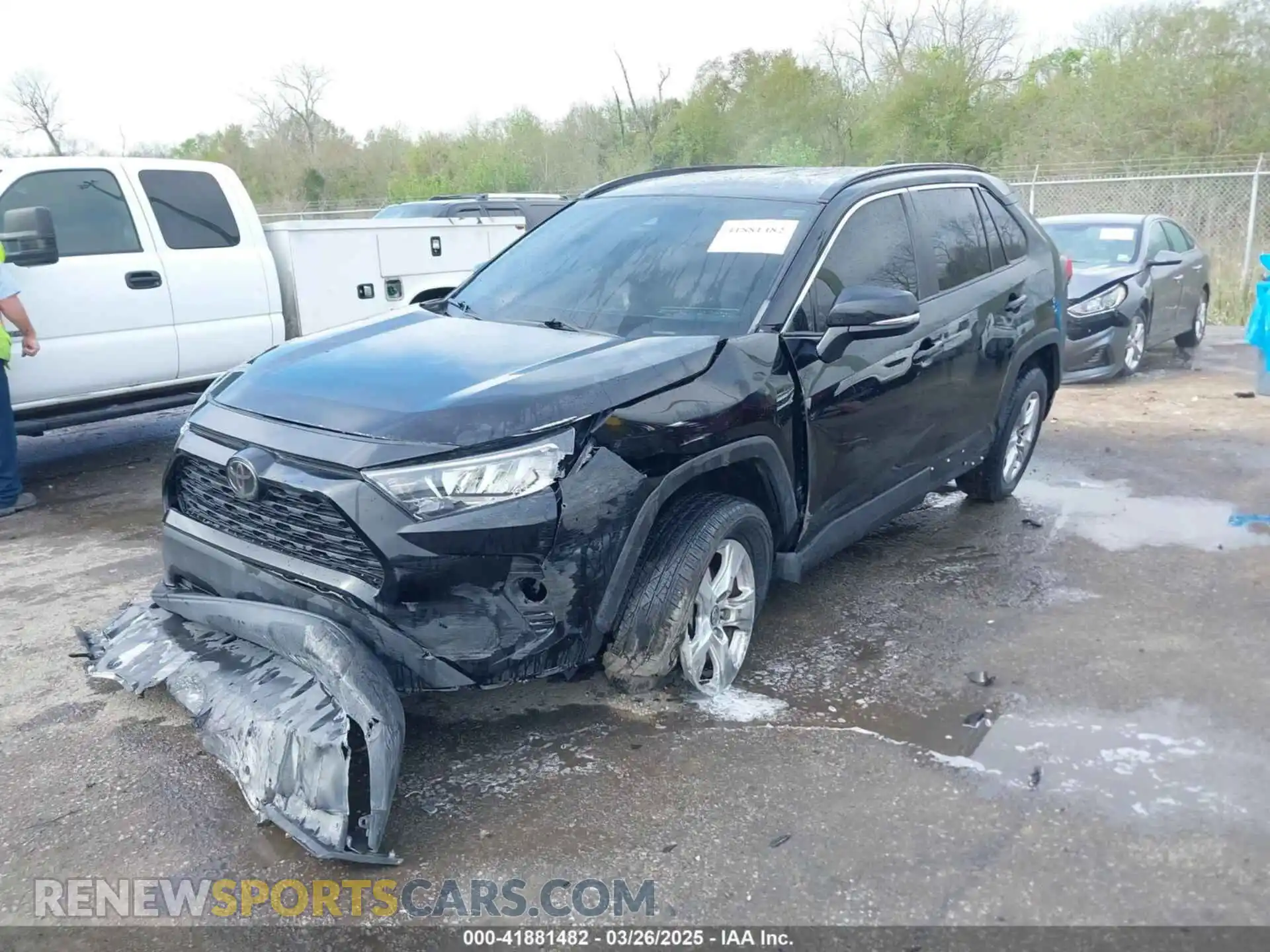 2 Photograph of a damaged car 2T3W1RFV0MC087870 TOYOTA RAV4 2021