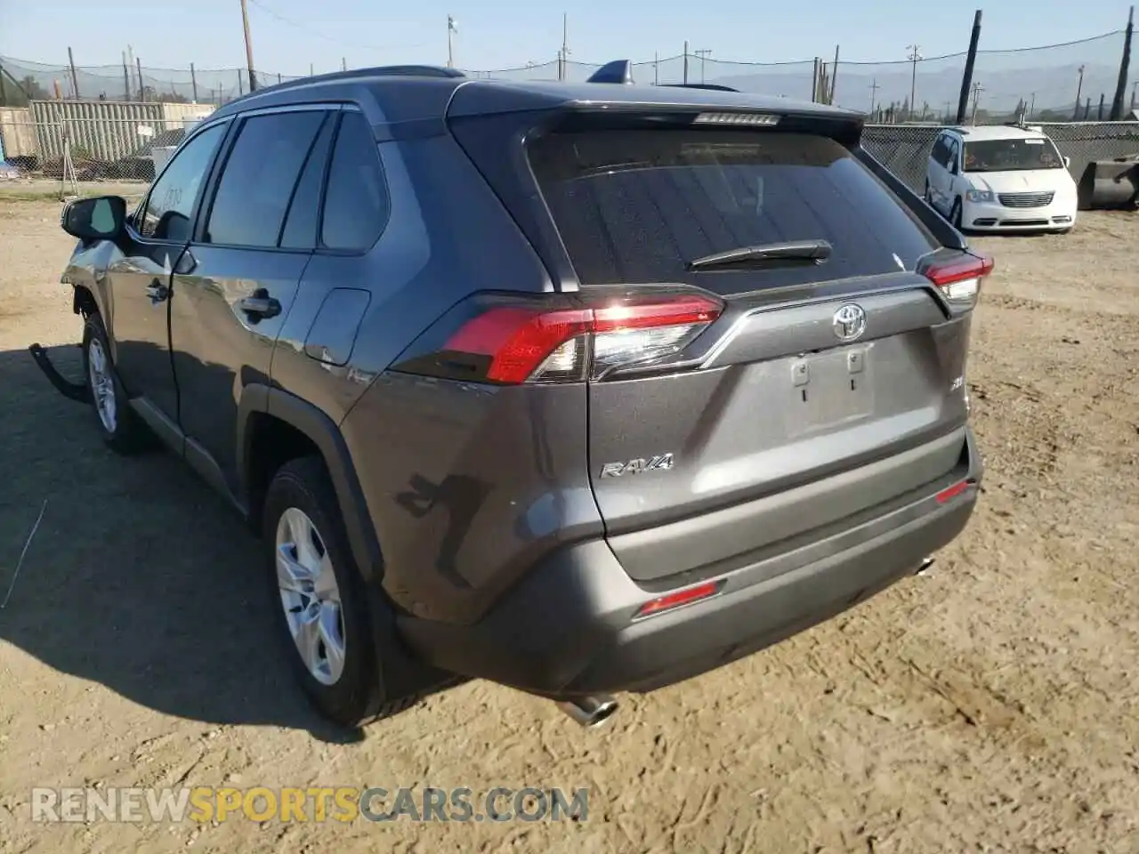 3 Photograph of a damaged car 2T3W1RFV0MC094009 TOYOTA RAV4 2021