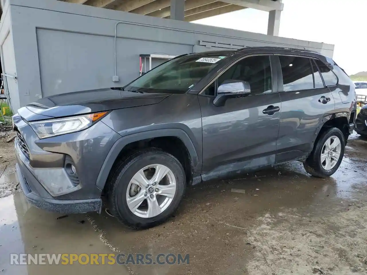 1 Фотография поврежденного автомобиля 2T3W1RFV0MC123749 TOYOTA RAV4 2021