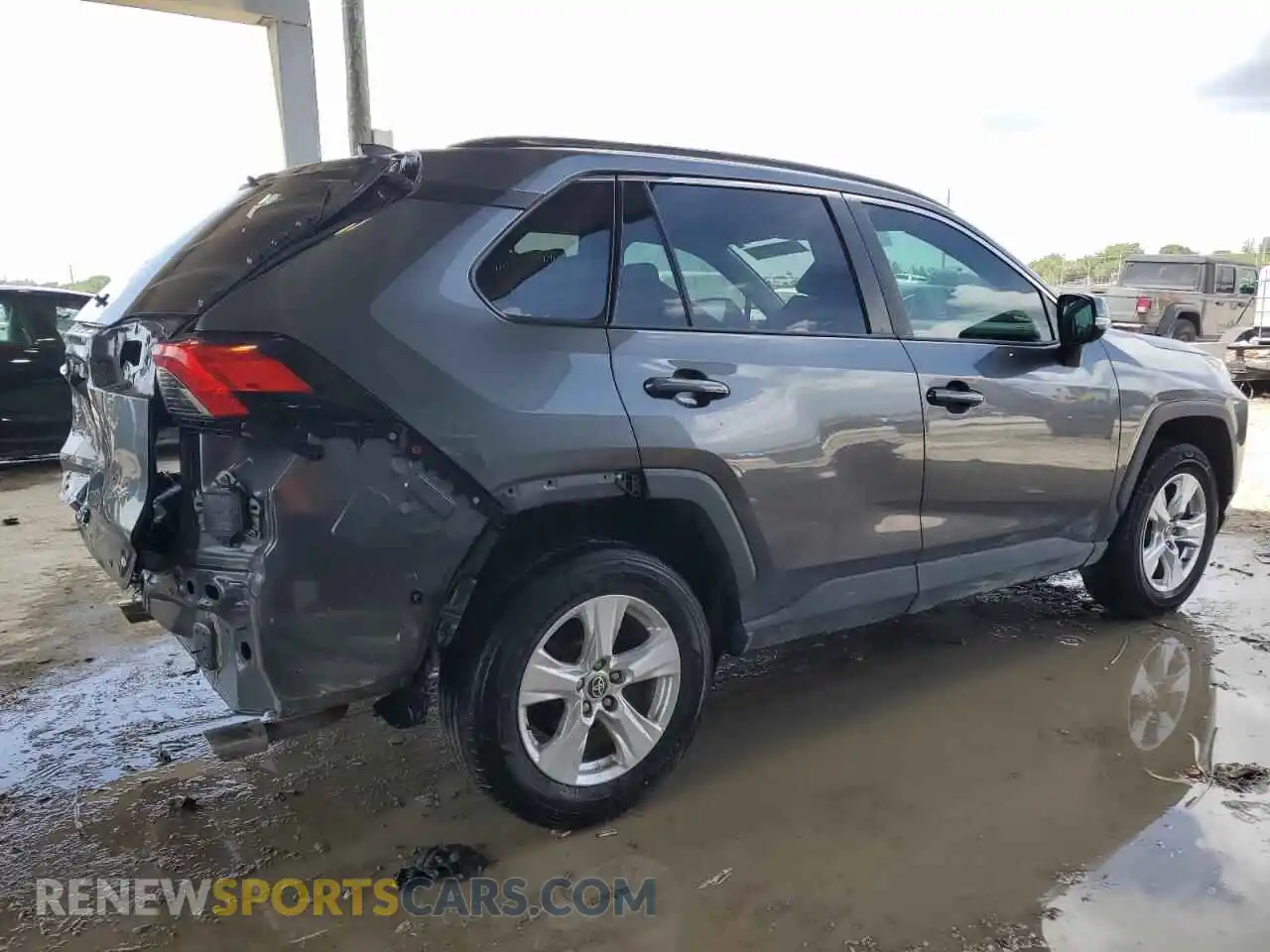 3 Фотография поврежденного автомобиля 2T3W1RFV0MC123749 TOYOTA RAV4 2021