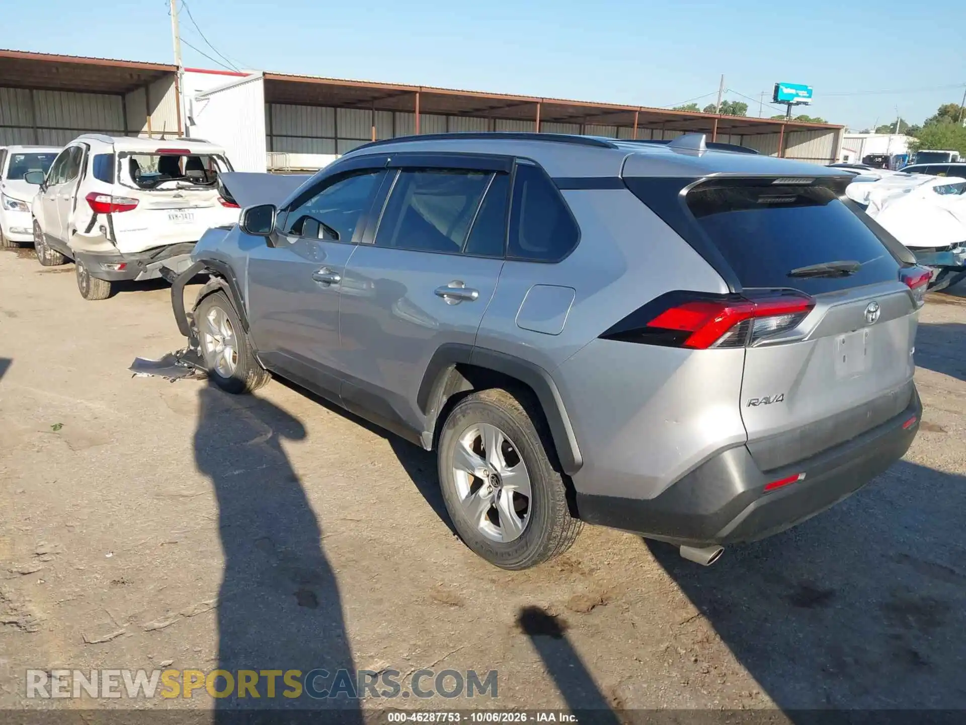 3 Фотография поврежденного автомобиля 2T3W1RFV0MC131673 TOYOTA RAV4 2021