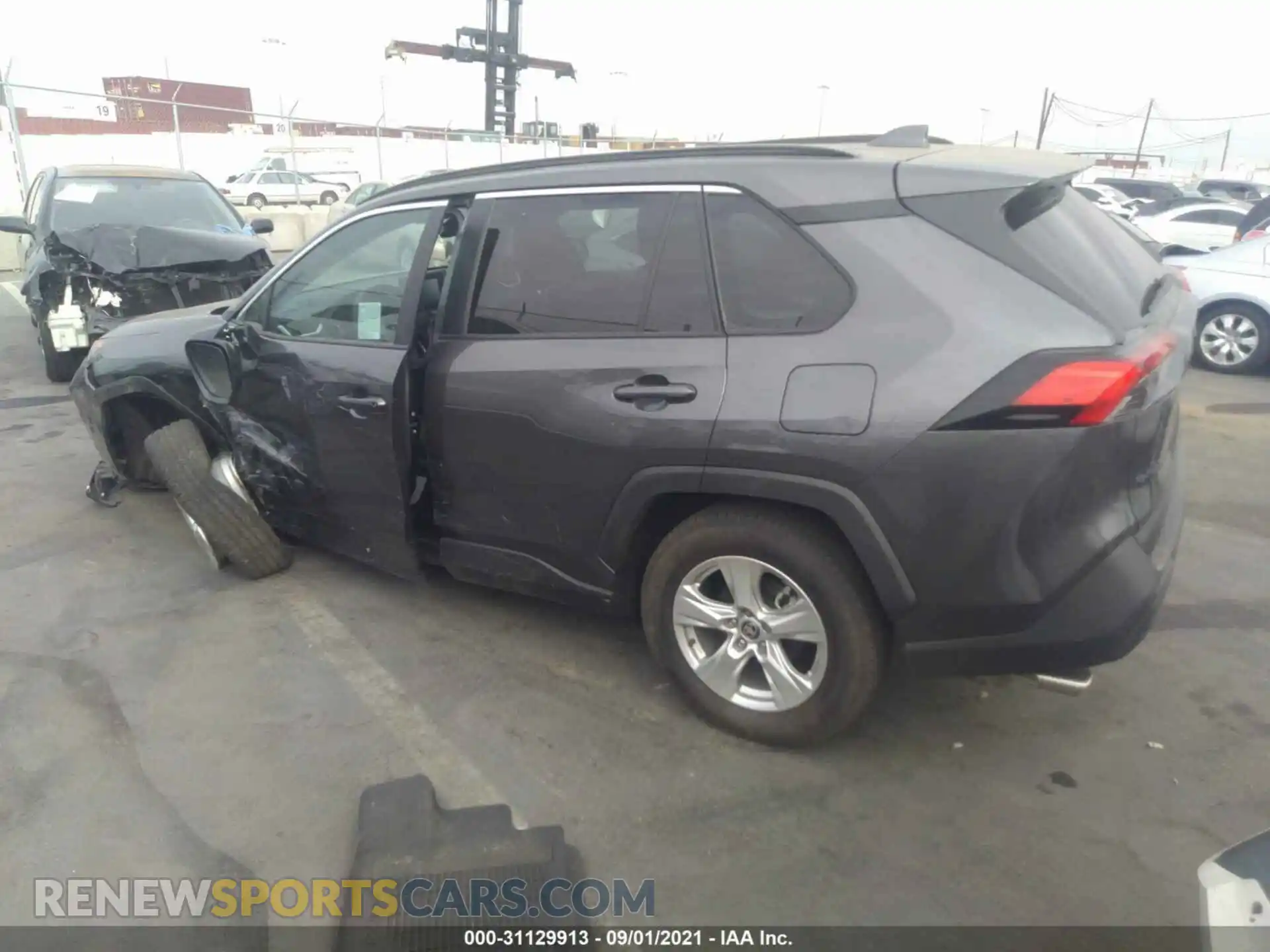 3 Photograph of a damaged car 2T3W1RFV0MC152894 TOYOTA RAV4 2021