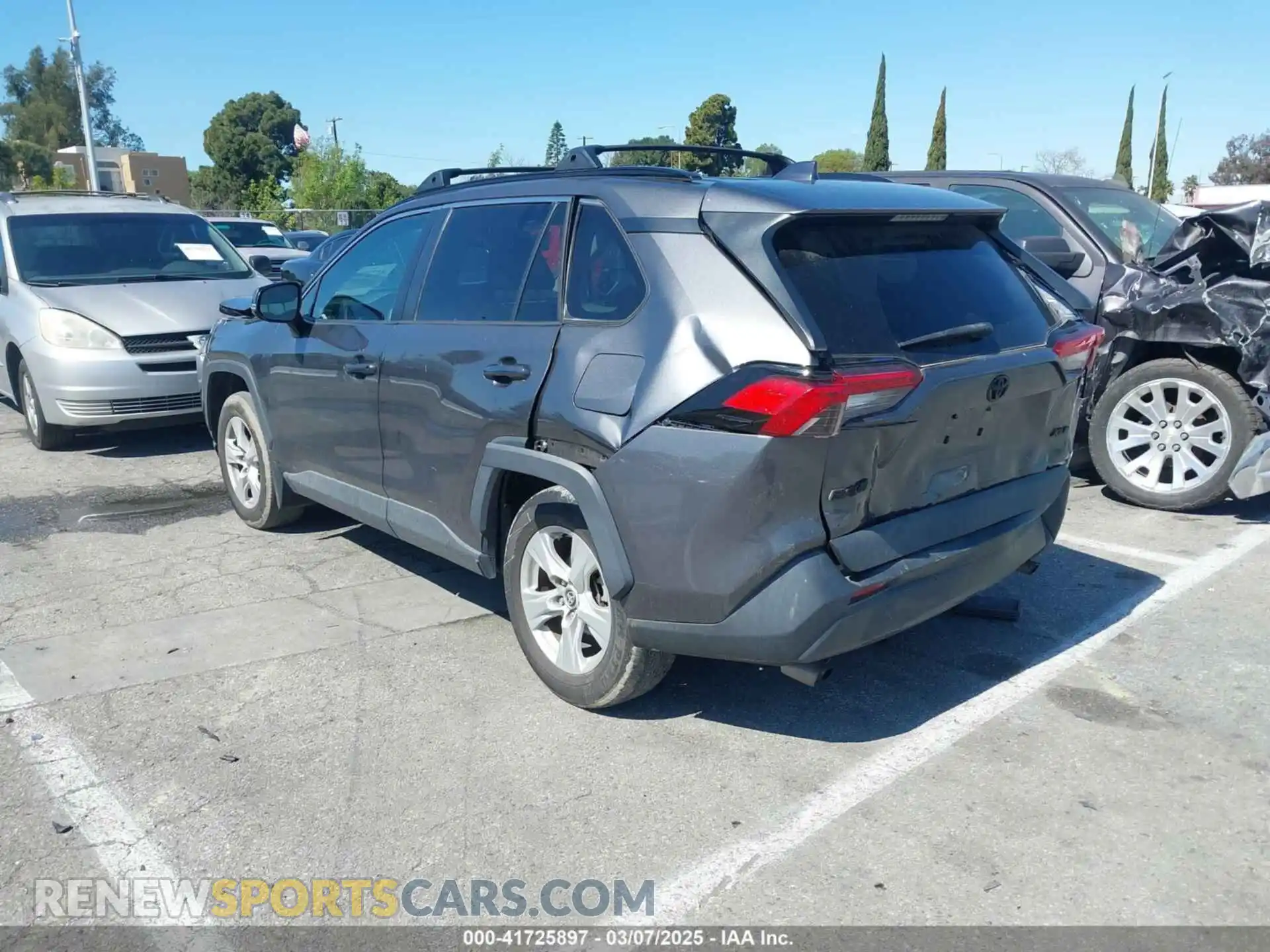 3 Photograph of a damaged car 2T3W1RFV0MC153611 TOYOTA RAV4 2021
