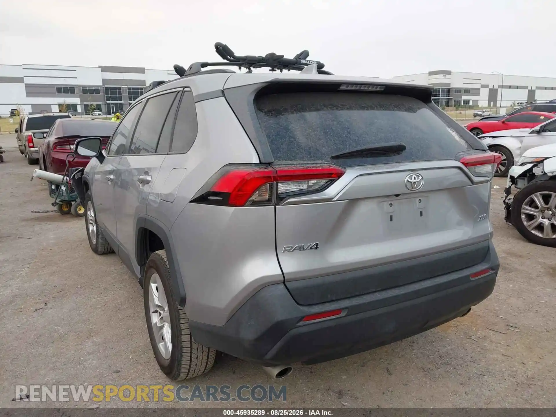 3 Photograph of a damaged car 2T3W1RFV0MC168982 TOYOTA RAV4 2021
