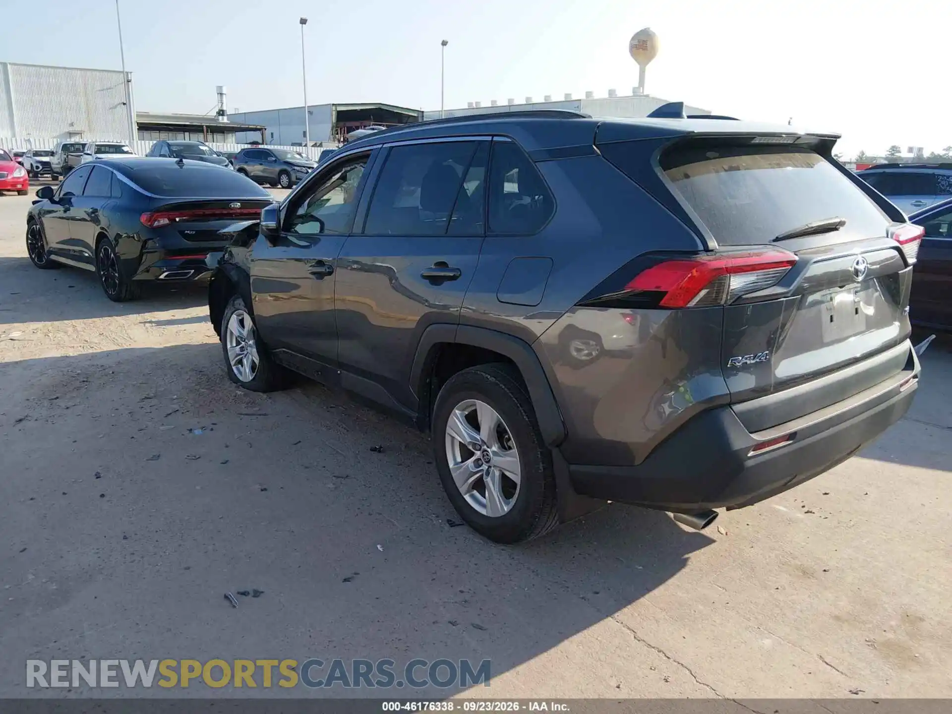 3 Photograph of a damaged car 2T3W1RFV0MC169422 TOYOTA RAV4 2021