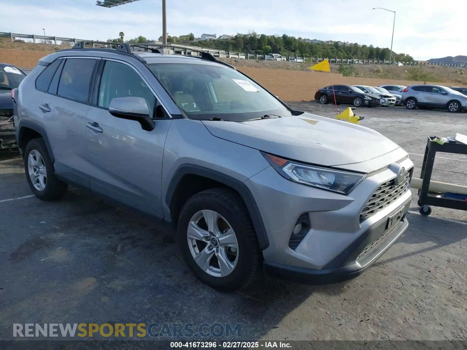 1 Photograph of a damaged car 2T3W1RFV0MW107517 TOYOTA RAV4 2021