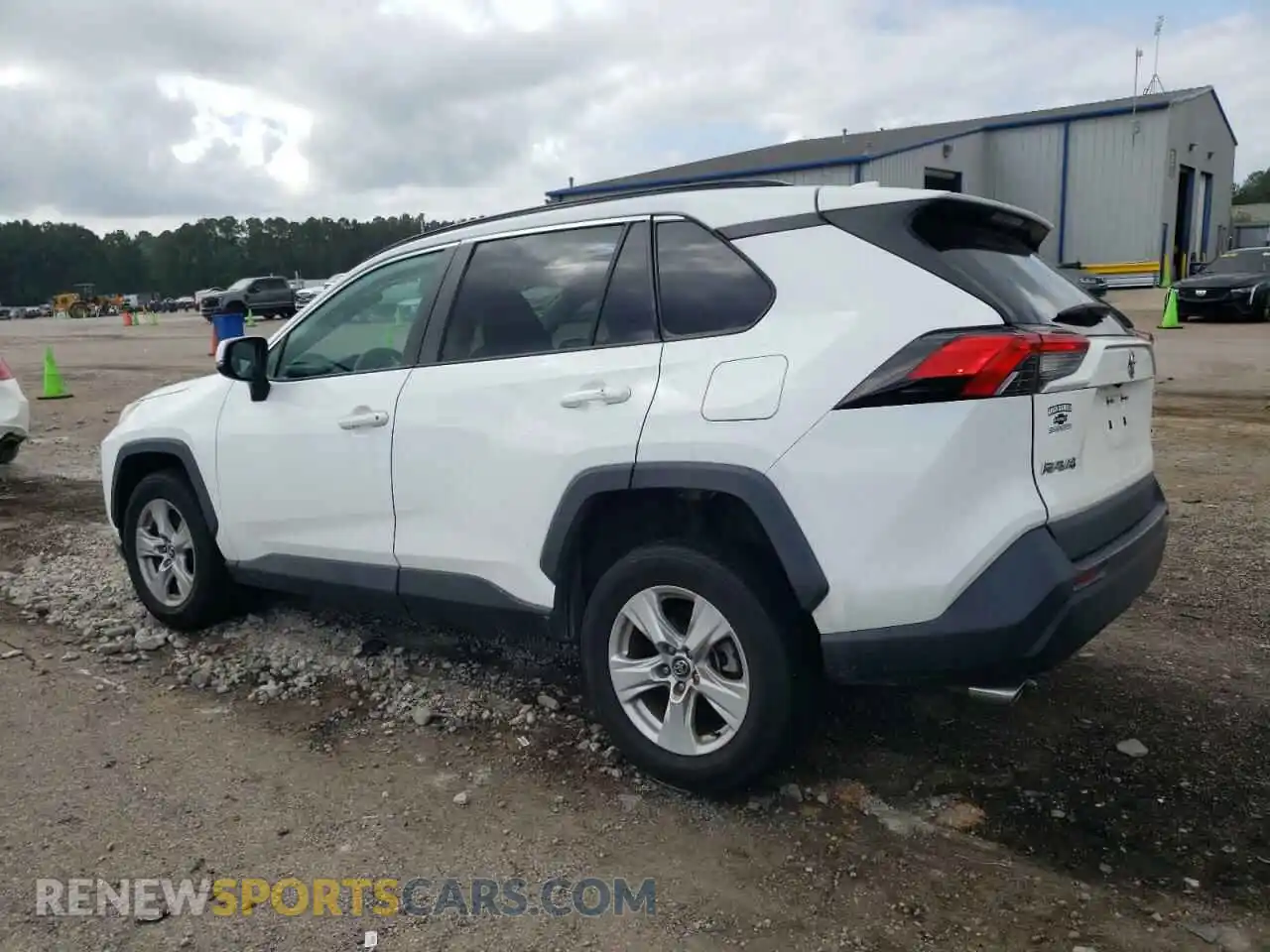 2 Photograph of a damaged car 2T3W1RFV0MW116041 TOYOTA RAV4 2021