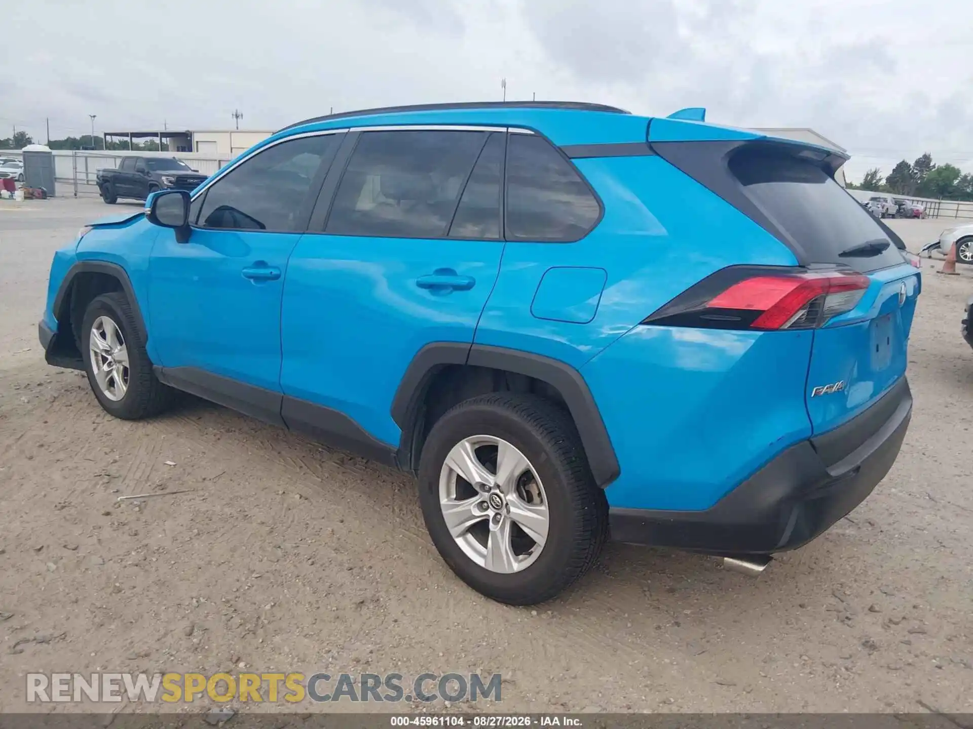 3 Photograph of a damaged car 2T3W1RFV0MW120638 TOYOTA RAV4 2021