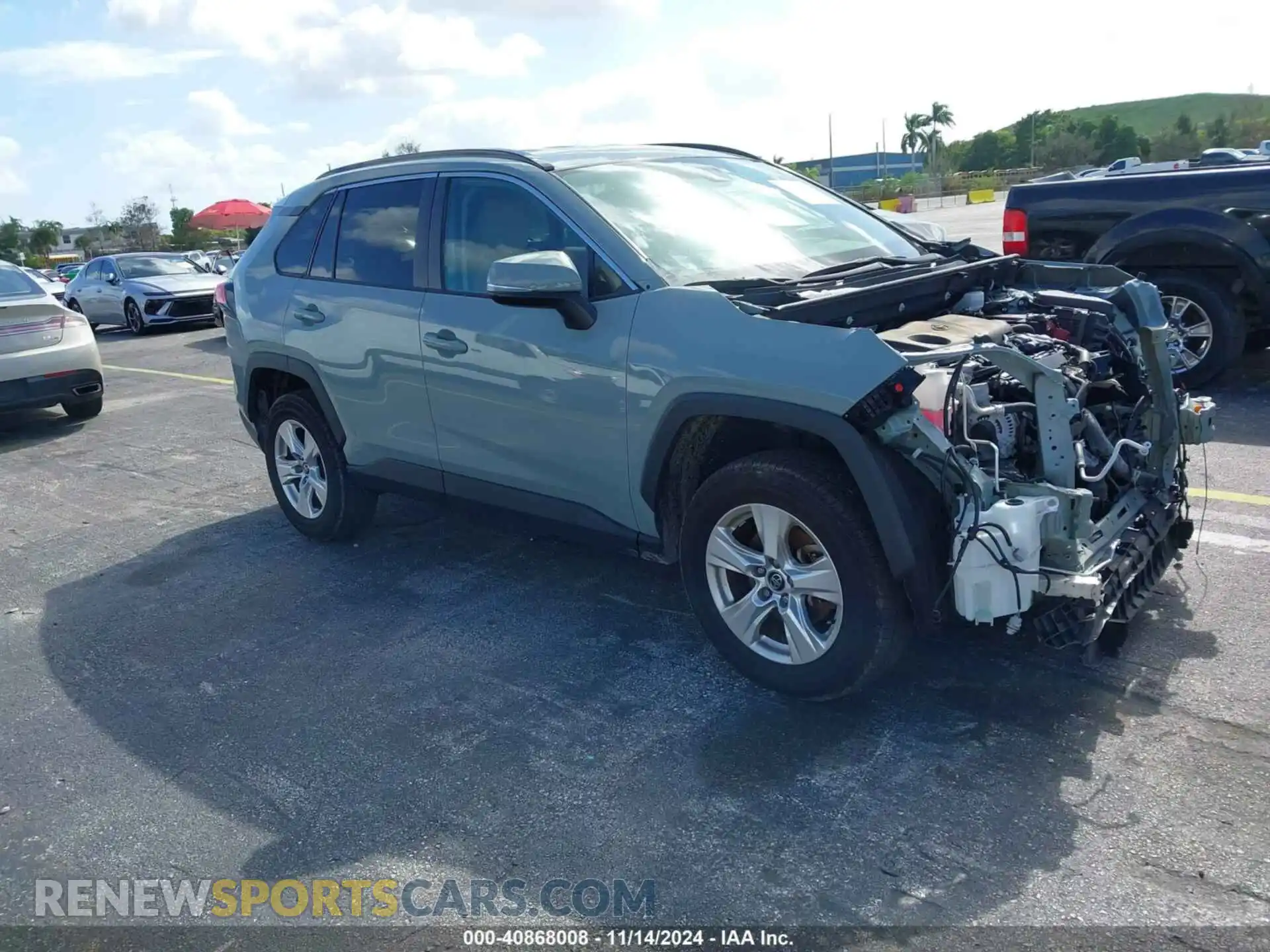 1 Photograph of a damaged car 2T3W1RFV0MW123376 TOYOTA RAV4 2021