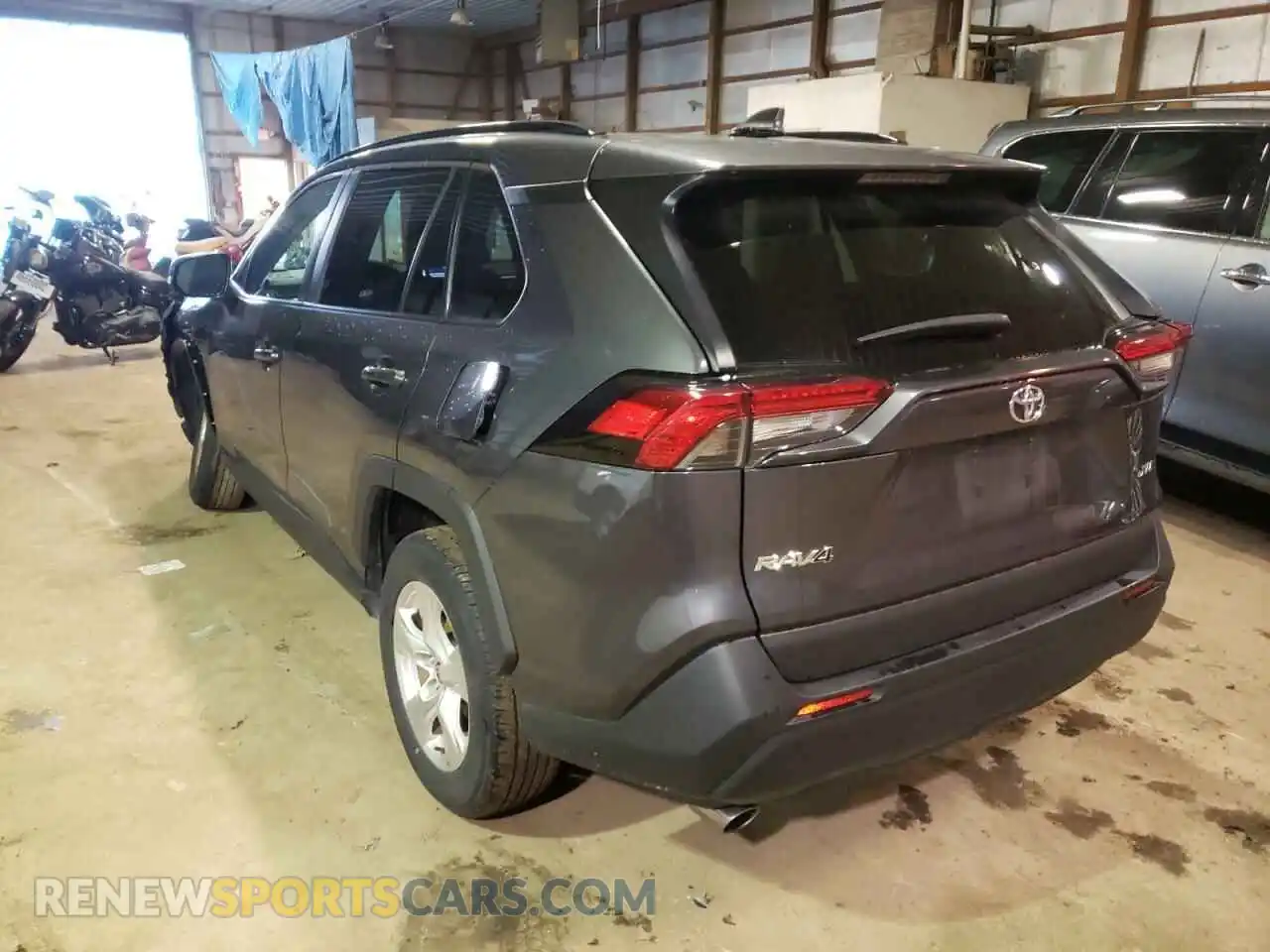 3 Photograph of a damaged car 2T3W1RFV0MW132143 TOYOTA RAV4 2021