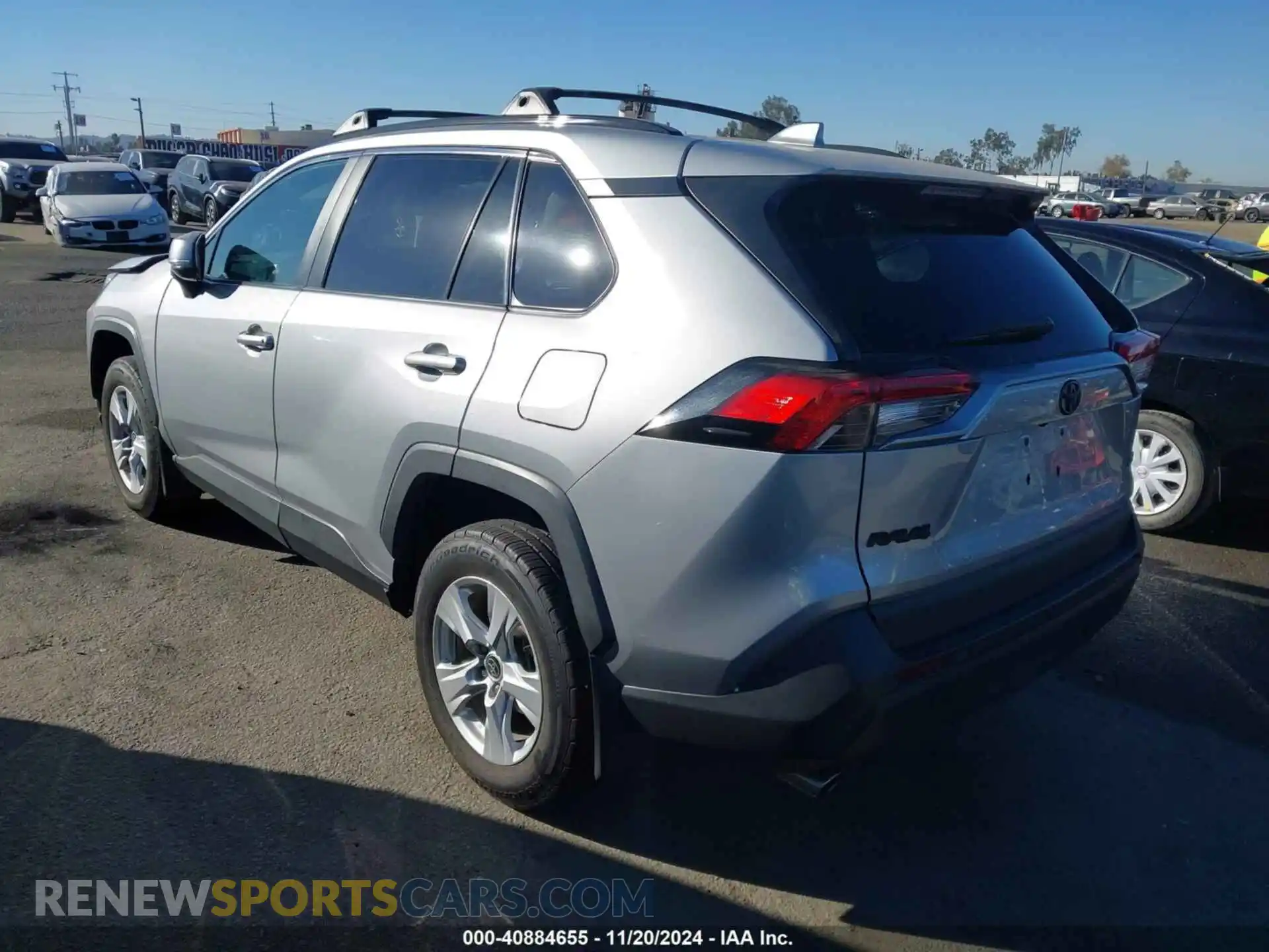 3 Photograph of a damaged car 2T3W1RFV0MW147581 TOYOTA RAV4 2021