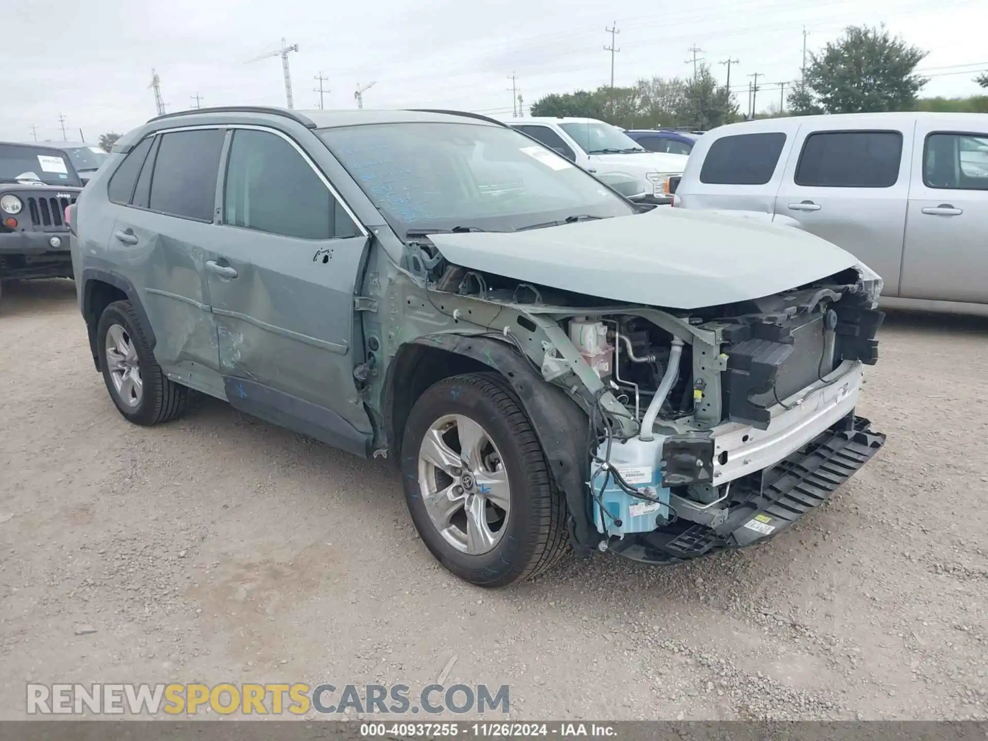 1 Photograph of a damaged car 2T3W1RFV0MW176224 TOYOTA RAV4 2021